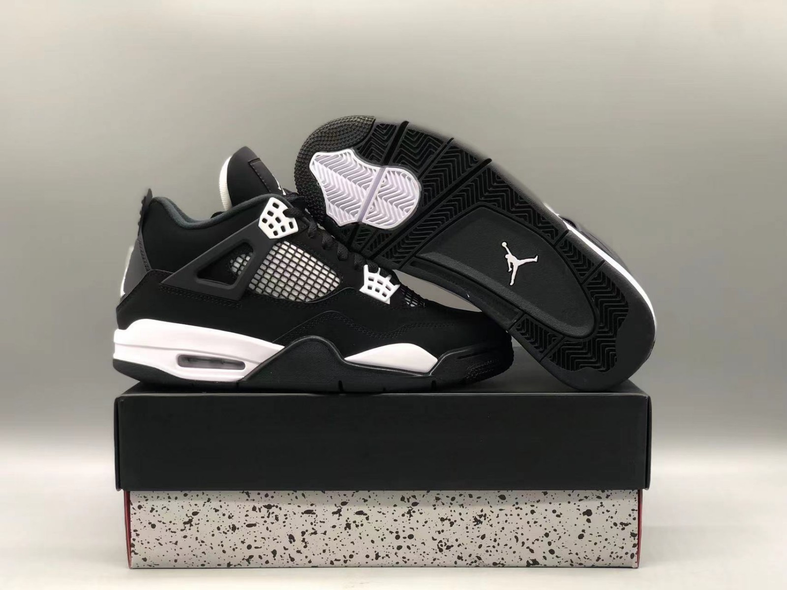Jordan 4 Retro “White Thunder” Men’s Mid Top Basketball Shoes Size 7-12