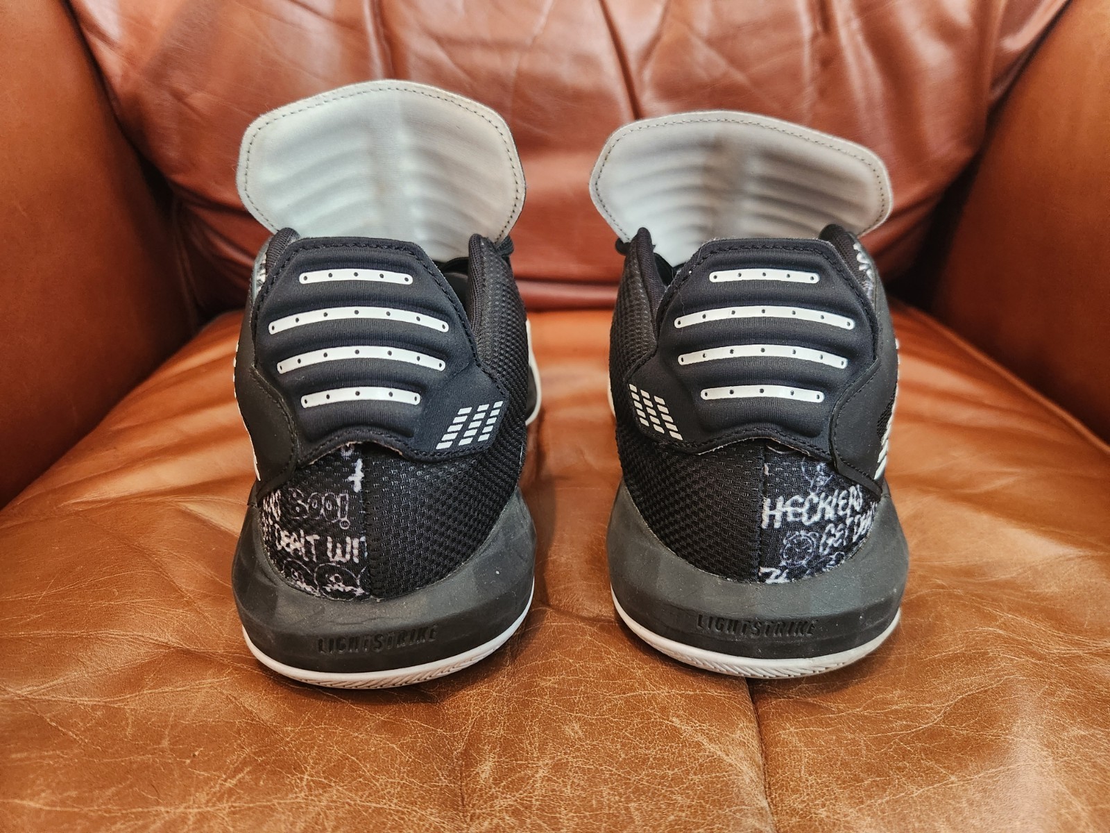 Adidas Dame 6 Core Black White Hecklers Get Dealt With EXCELLENT CONDITION M 9.5