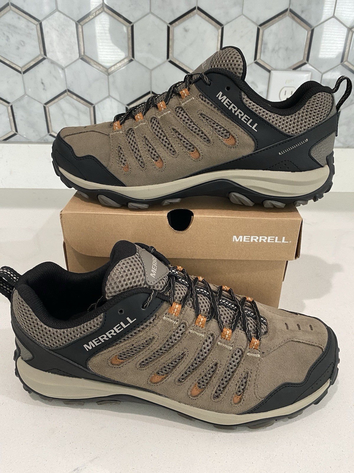 NEW Mens Merrell Crosslander 3 Trail Hiking Shoes, size 10.5 WIDE