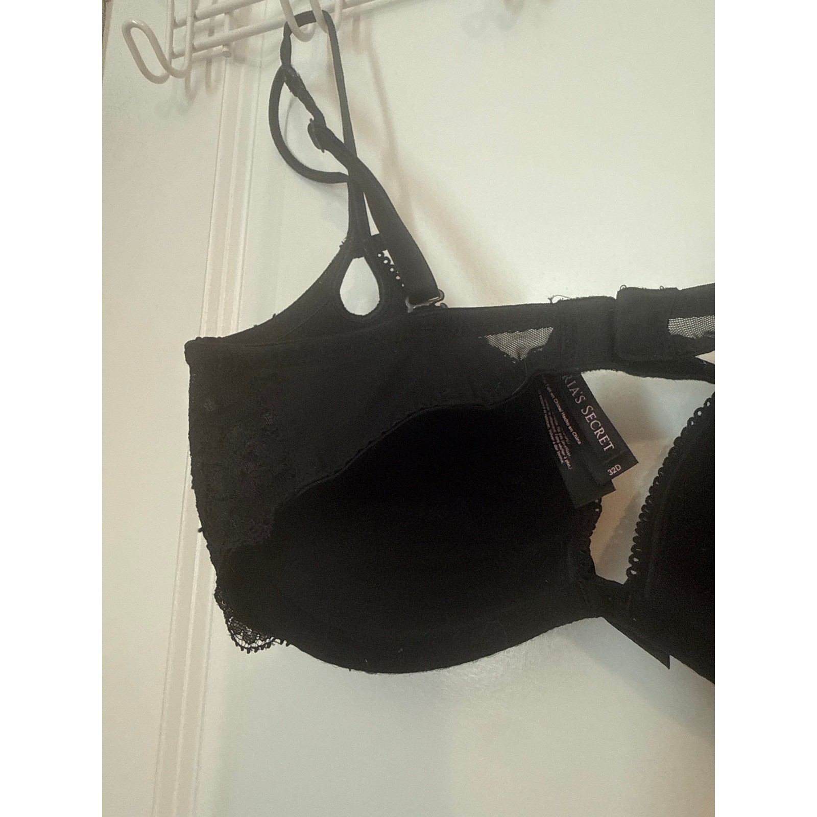 Victoria’s Secret Lacey Red Black Push-Up Bra 32D