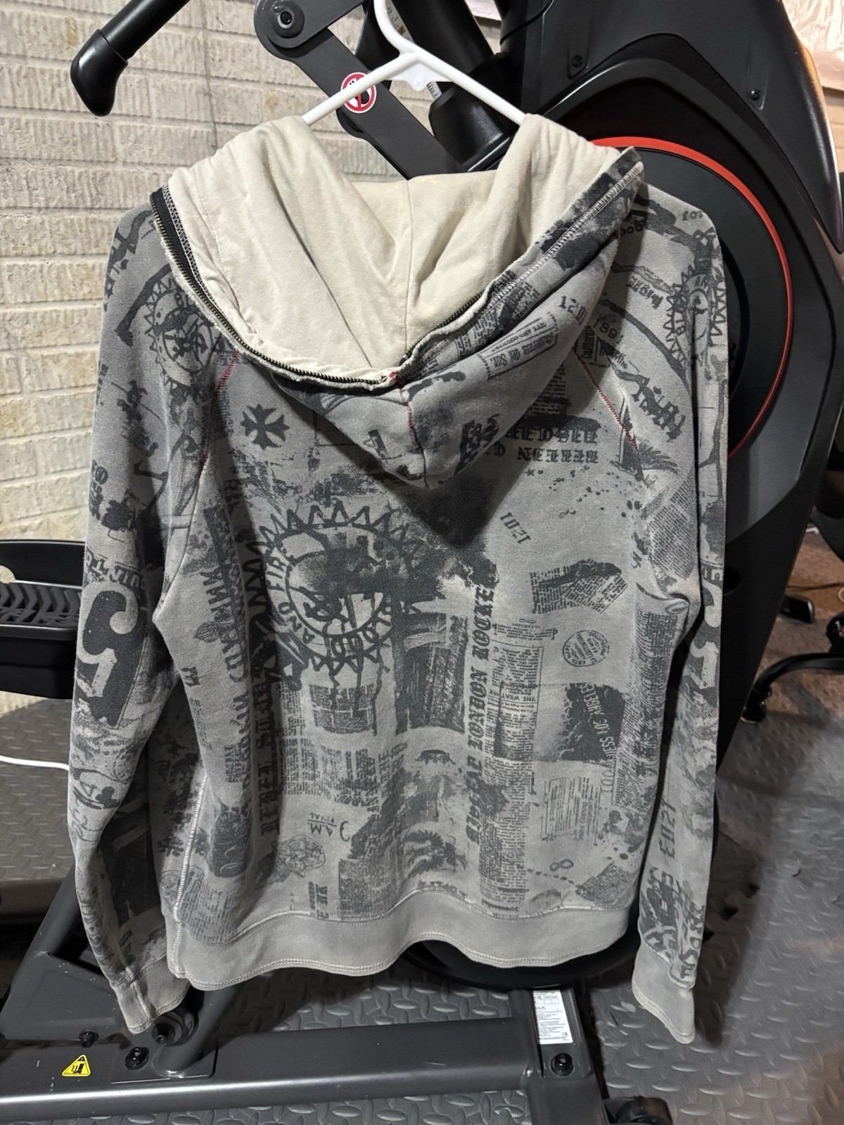 Vintage Y2K Guess Full Zip Up Graphic Jacket Size M