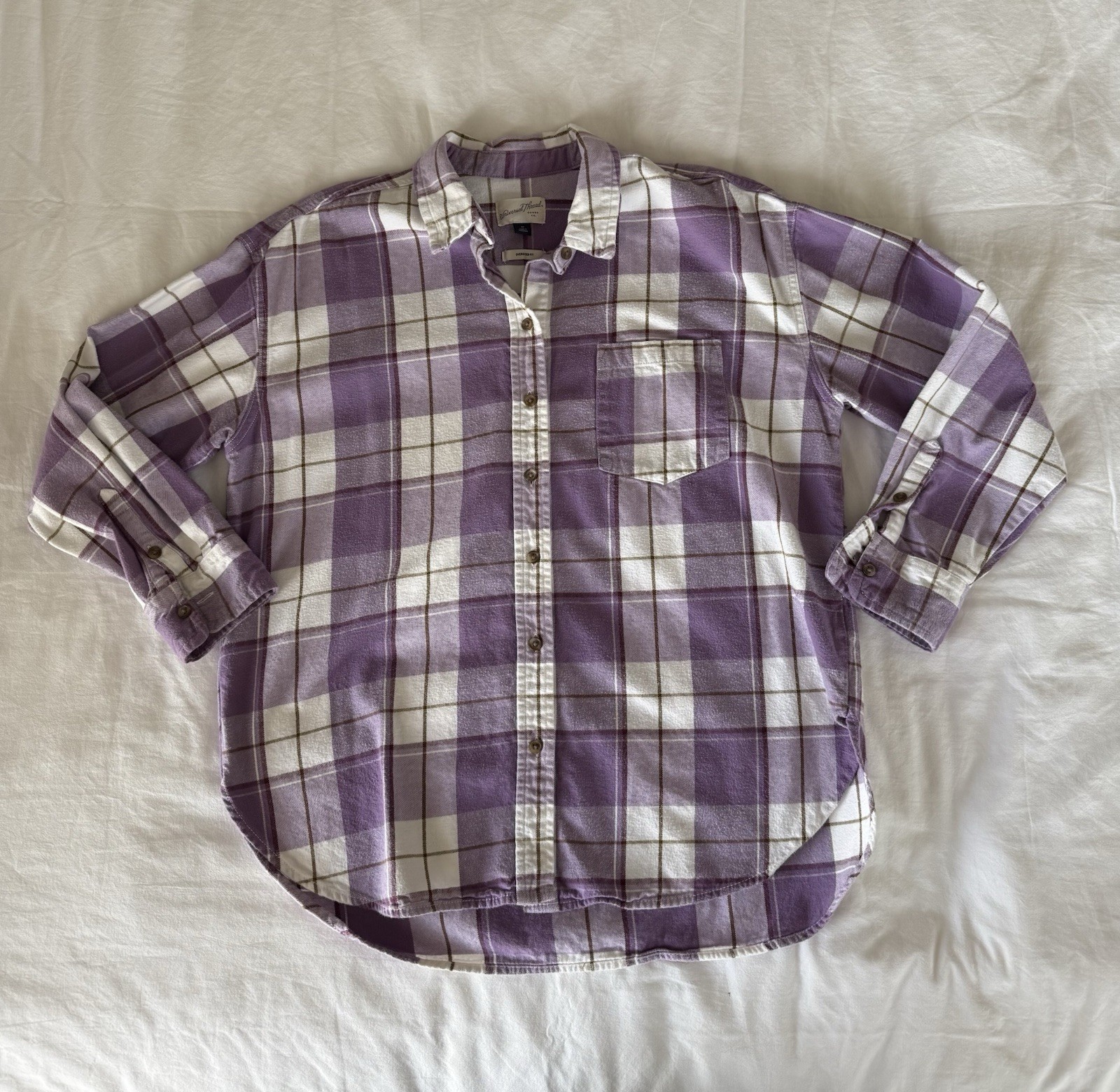 Universal Thread Women’s Oversize Shacket in Lavender And White Size M