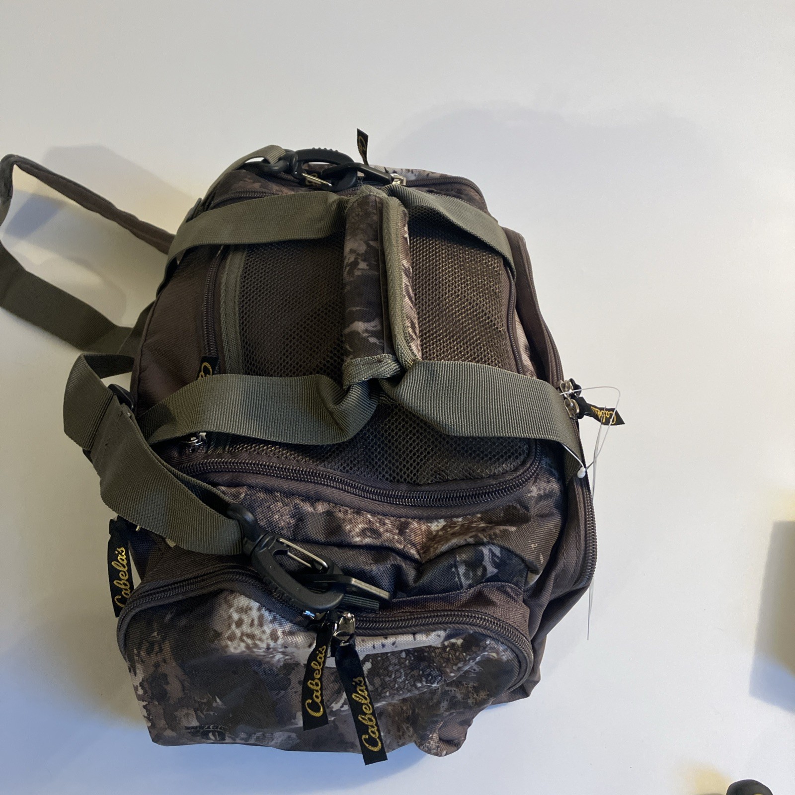 CABELAS CAMO Camouflage MINI Catch-All DUFFLE Gear Blind Hunting BAG Zip Pockets