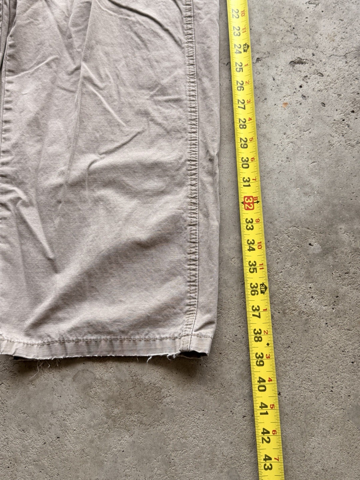 Wrangler Rugged Wear Men’s Beige Ripstop Cargo Pants Cotton Relaxed 30W