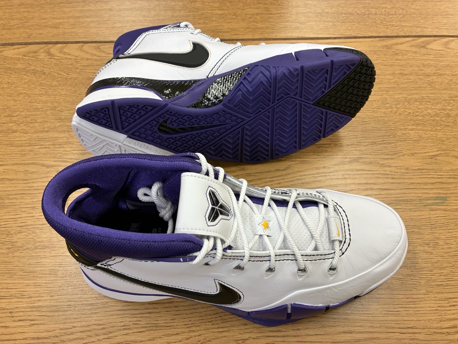 Nike Zoom Kobe 1 Protro “81 Points” White/Black/Purple Mid Top IM0542-100