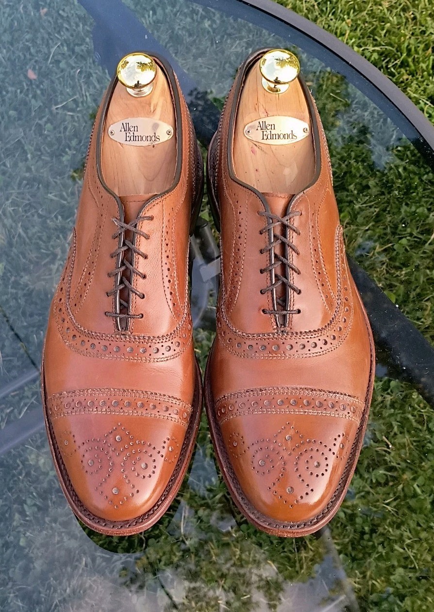 Allen Edmonds Strand 9.5D Brown Oxfords USA Leather soles EUC $450