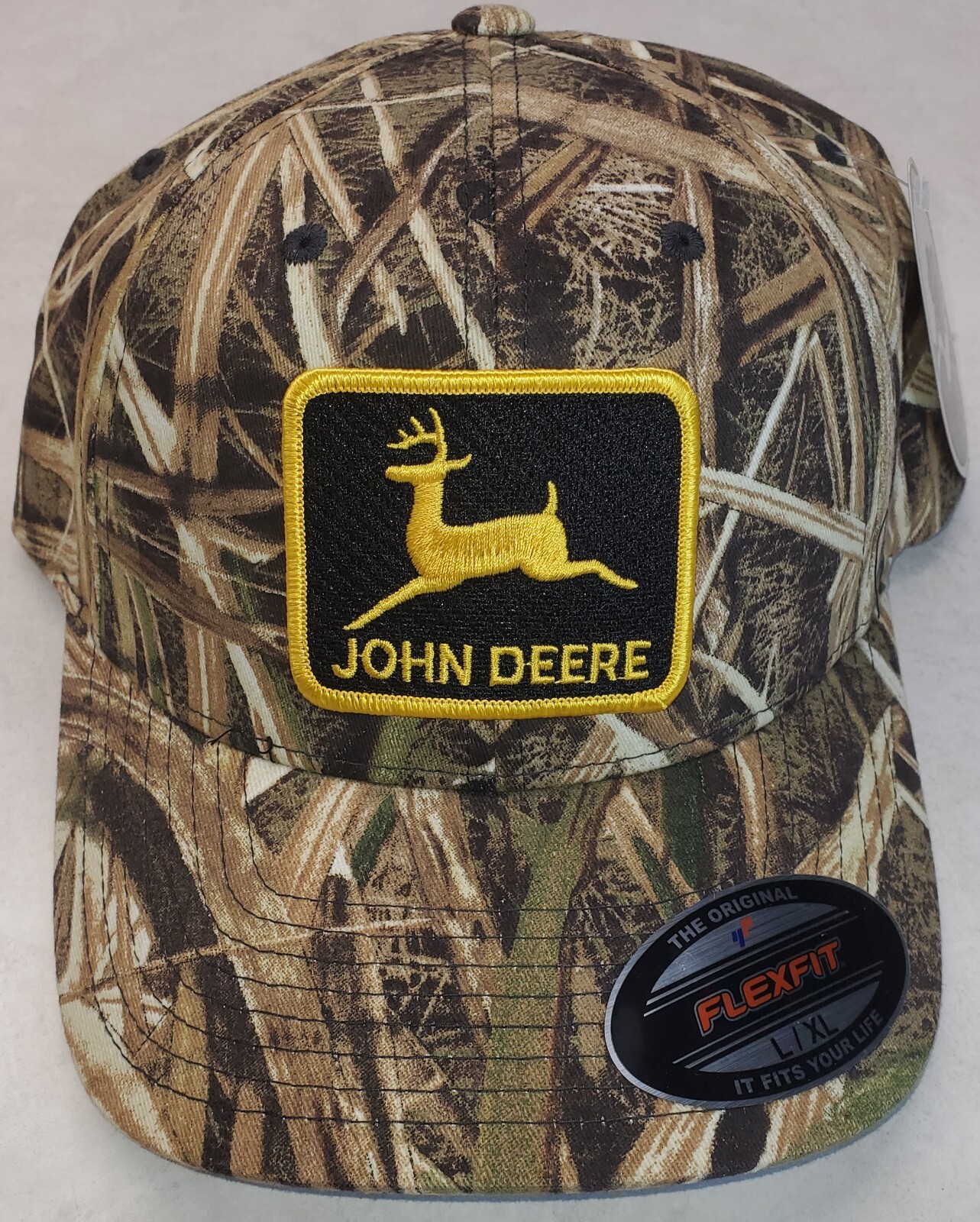 John Deere Patch on MossyOak Shadow Grass Flexfit 6277 Hat L/XL 7 1/8 – 7 5/8″