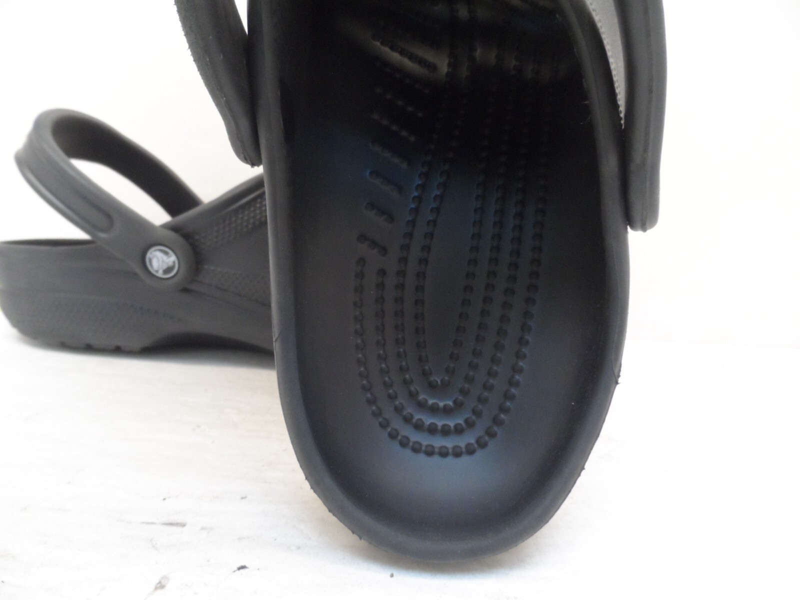 Crocs Men’s Classic Clog 10001 Black Size 9M