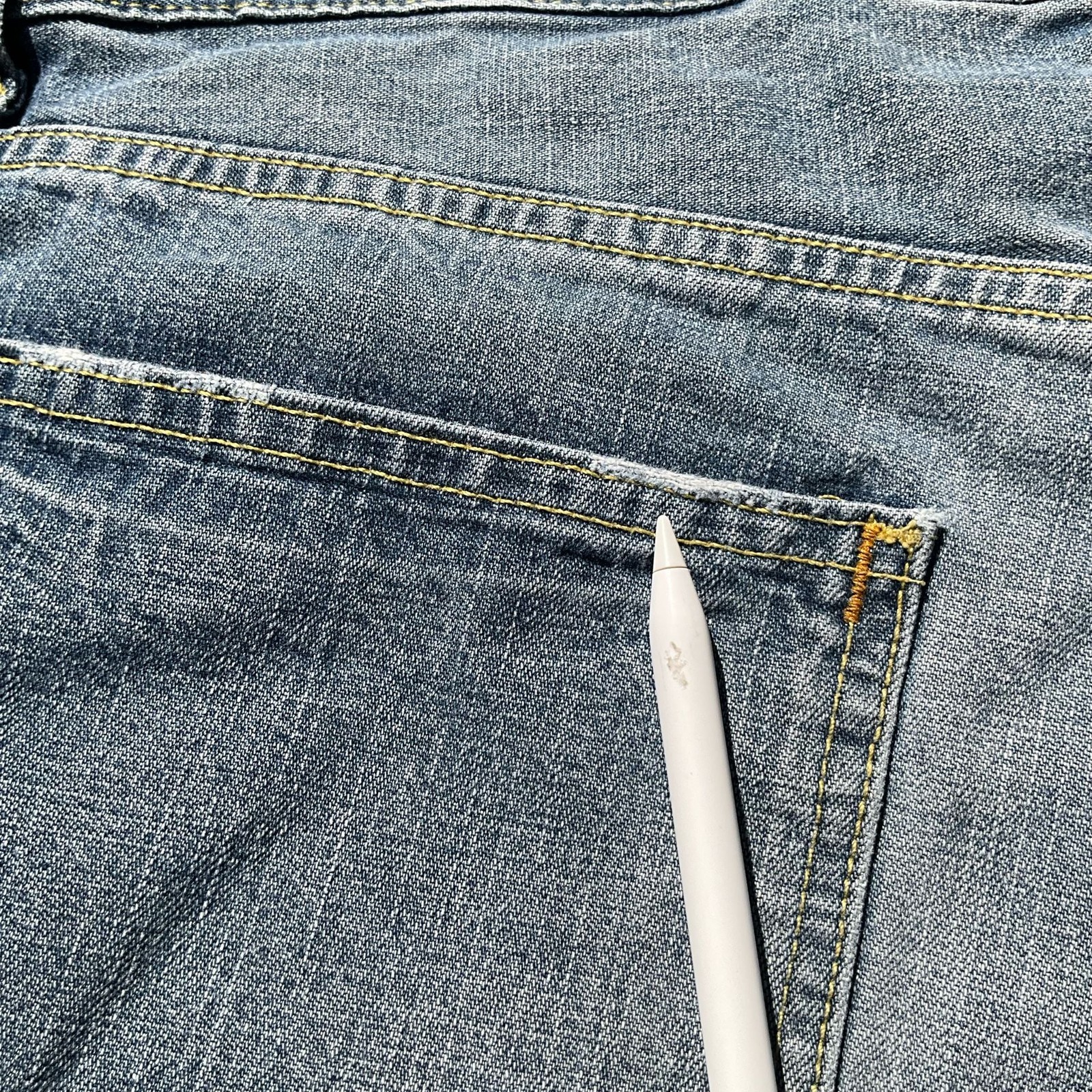 Vintage ‘98 Levi’s SilverTab Baggy Medium Wash Cutoff Jorts