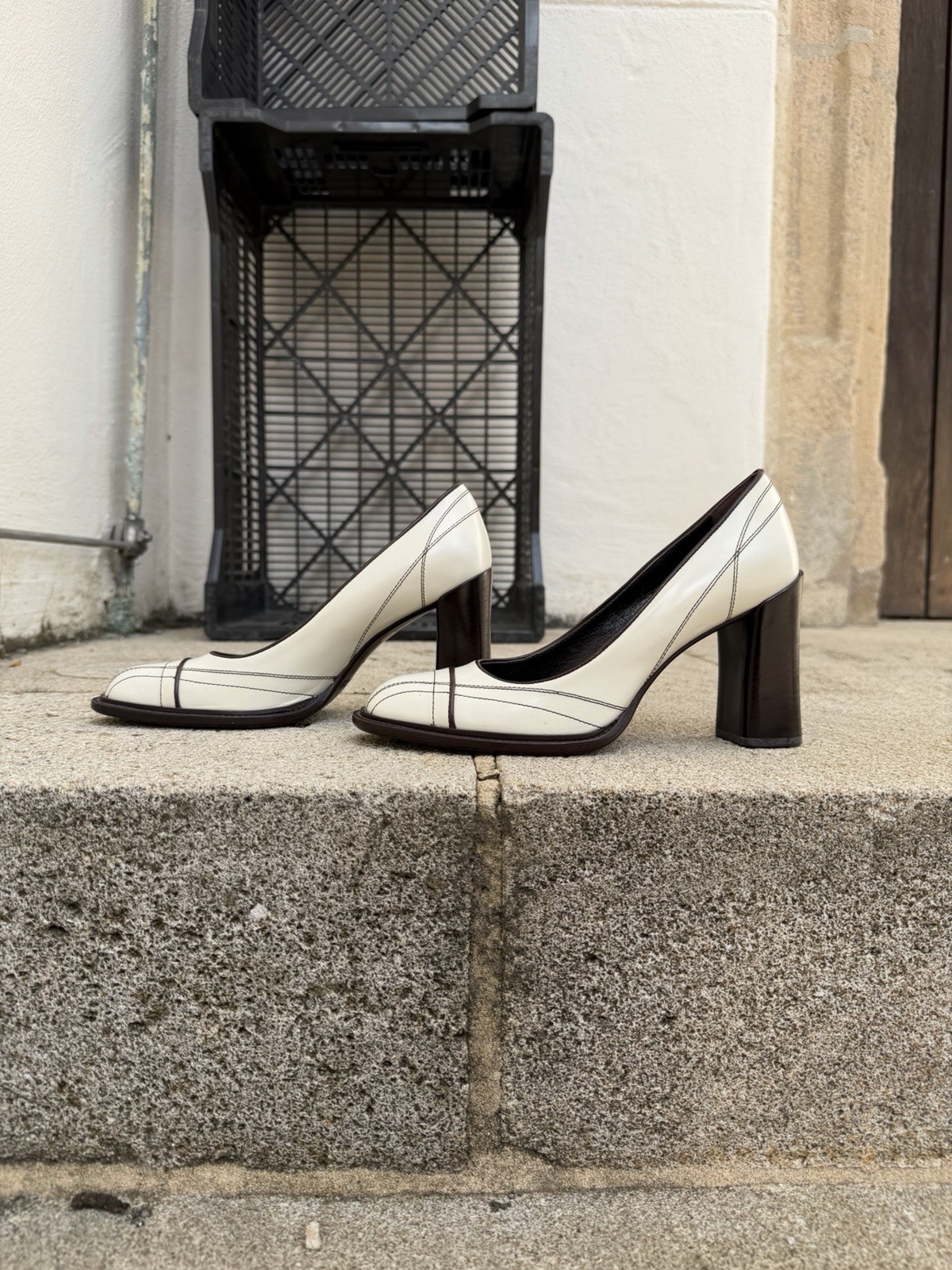 Prada Vintage Rare Heels Retro Beautiful 35 1/2 Hype Luxury Classic Streetwear