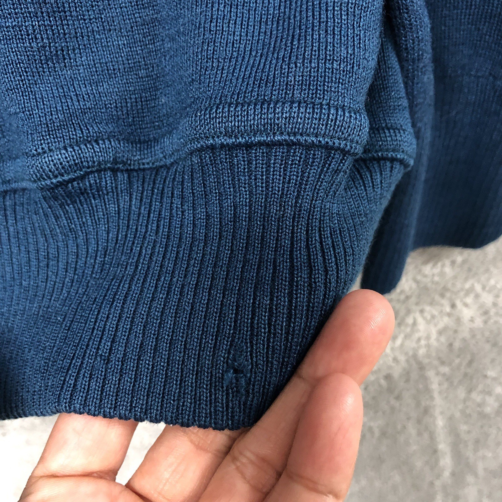 Roberto Sarto Knit Sweater Size 50/Large Chest 44 in V-Neck Mens Made In italy