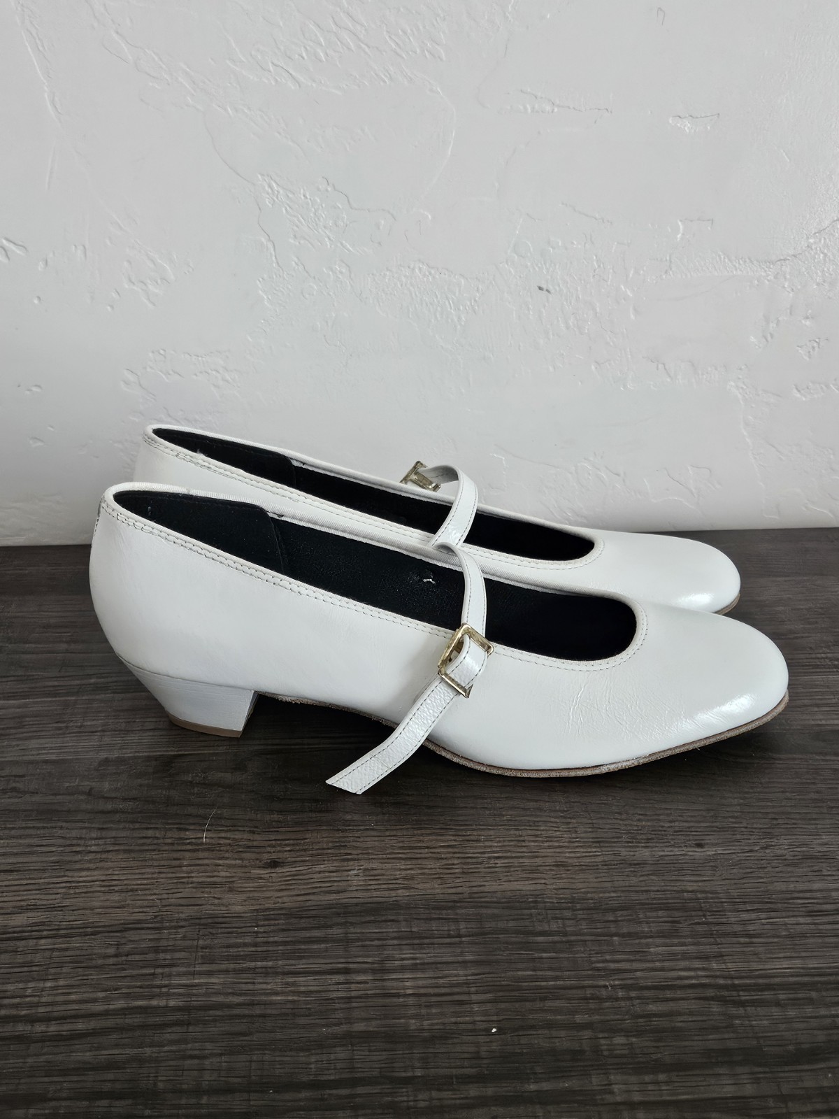 New Unworn Tic Tac Toes White Mary Jane Dance Shoes Size 8.5 Medium