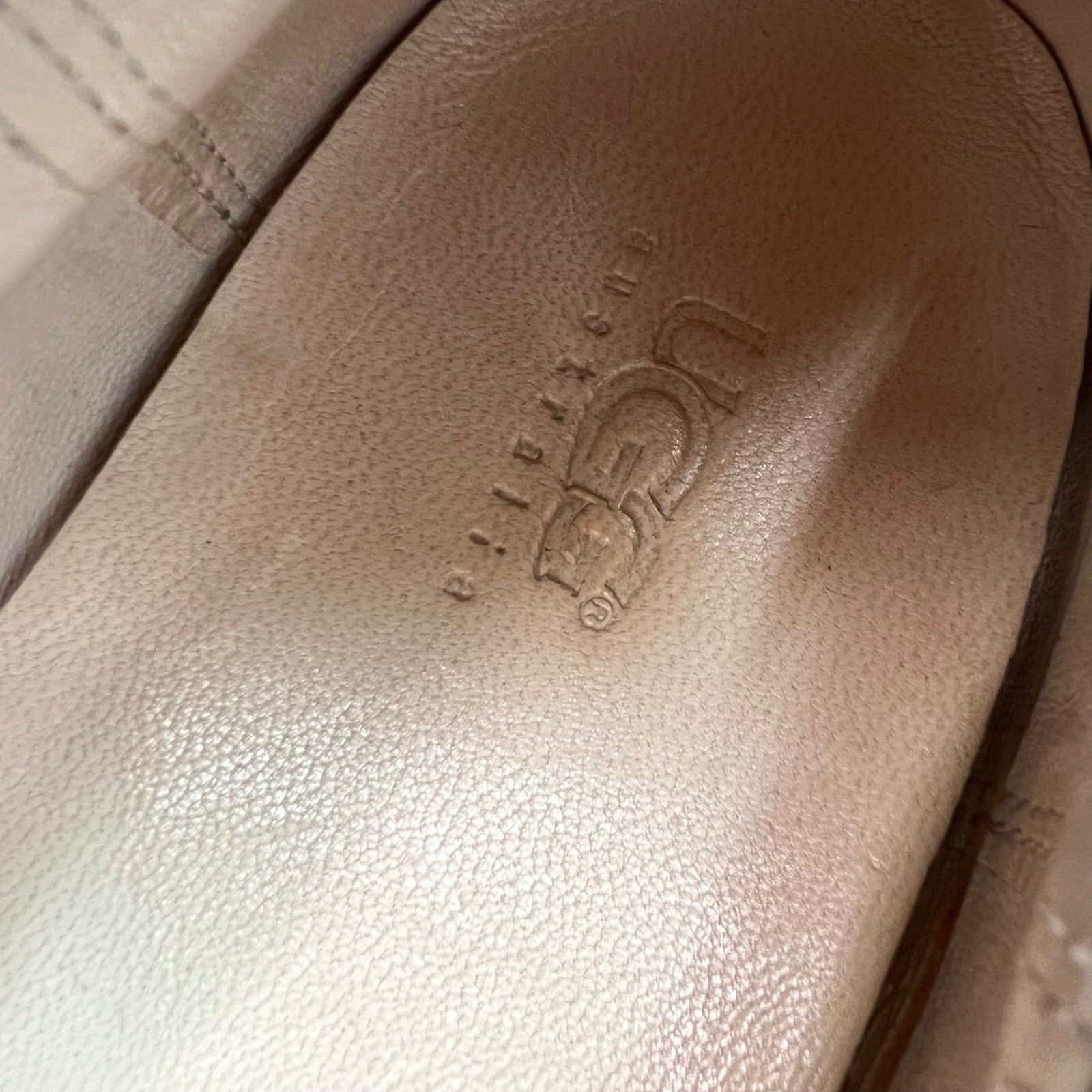 UGG Womens Suede Shearling Lined Driving Moccasins Loafers with Buckle Size 7