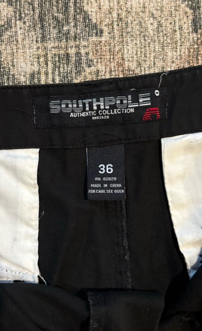 Southpole Men’s Black Cotton Cargo Shorts Size 36