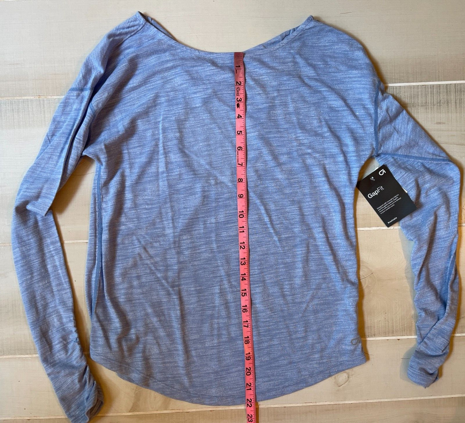 Gap Fit blue breathable criss cross back top size S women’s NWT