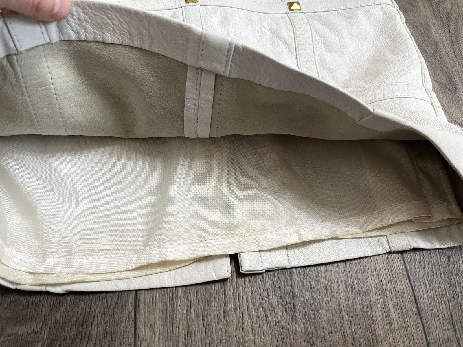 Vintage Margaret Godfrey White Leather Skirt W/ Gold Studs Size 4 Lined Side Zip