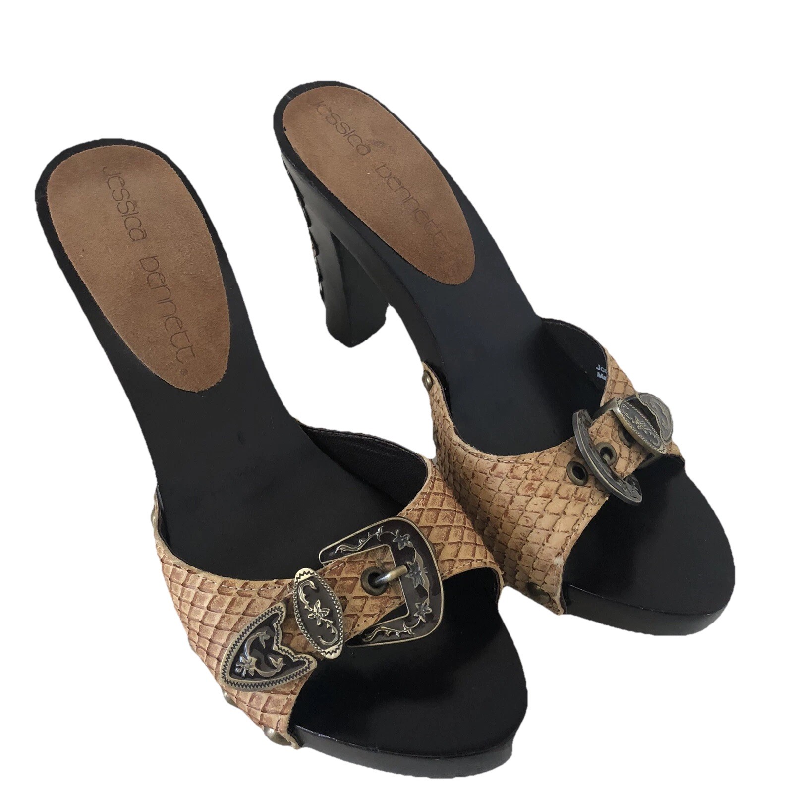 Jessica Bennett Slide Shoe SIZE 6M Wood Sole Tan Sandal Buckle Studs Embellished