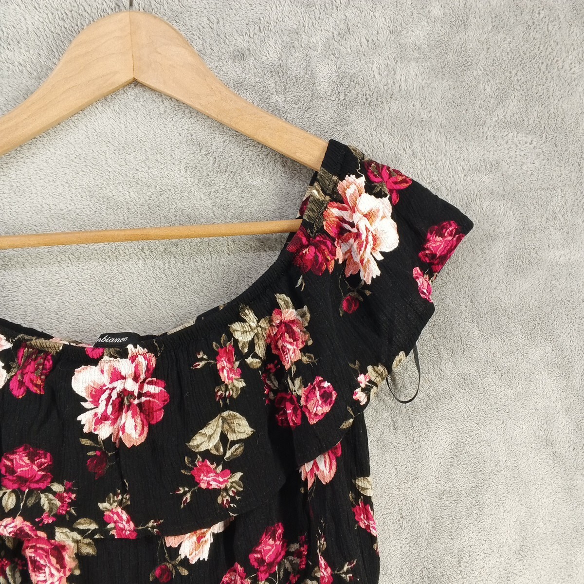 AMBIANCE Floral LARGE(12-14) Off the shoulder Woven Casual 100% Rayon