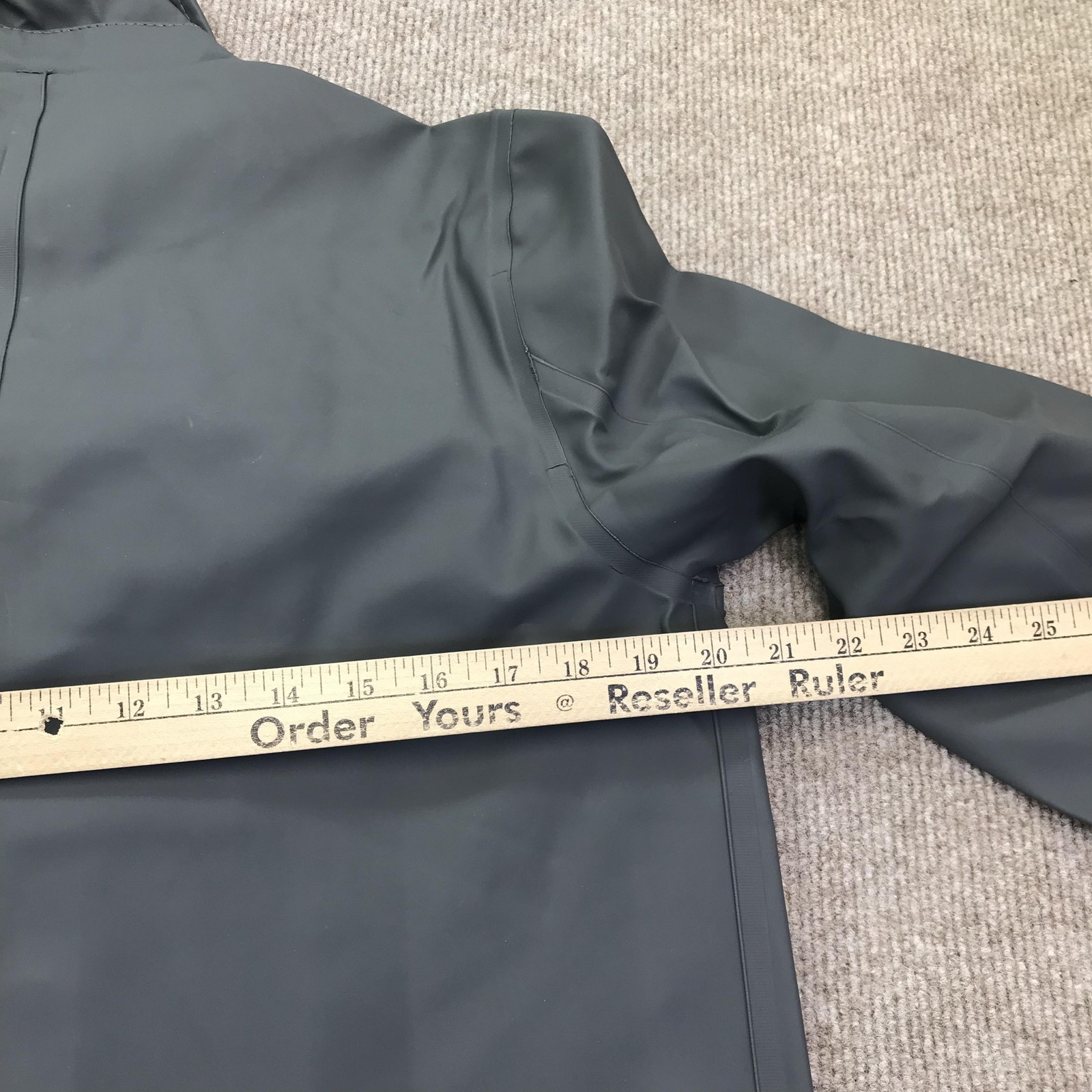 Stutterheim Raincoat Jacket Mens Small Gray Vasastan Waterproof PVC Coated
