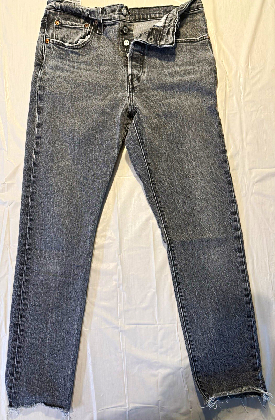 Levi’s 501 Women’s Skinny Jeans Gray Button Fly 5-Pocket. Highrise