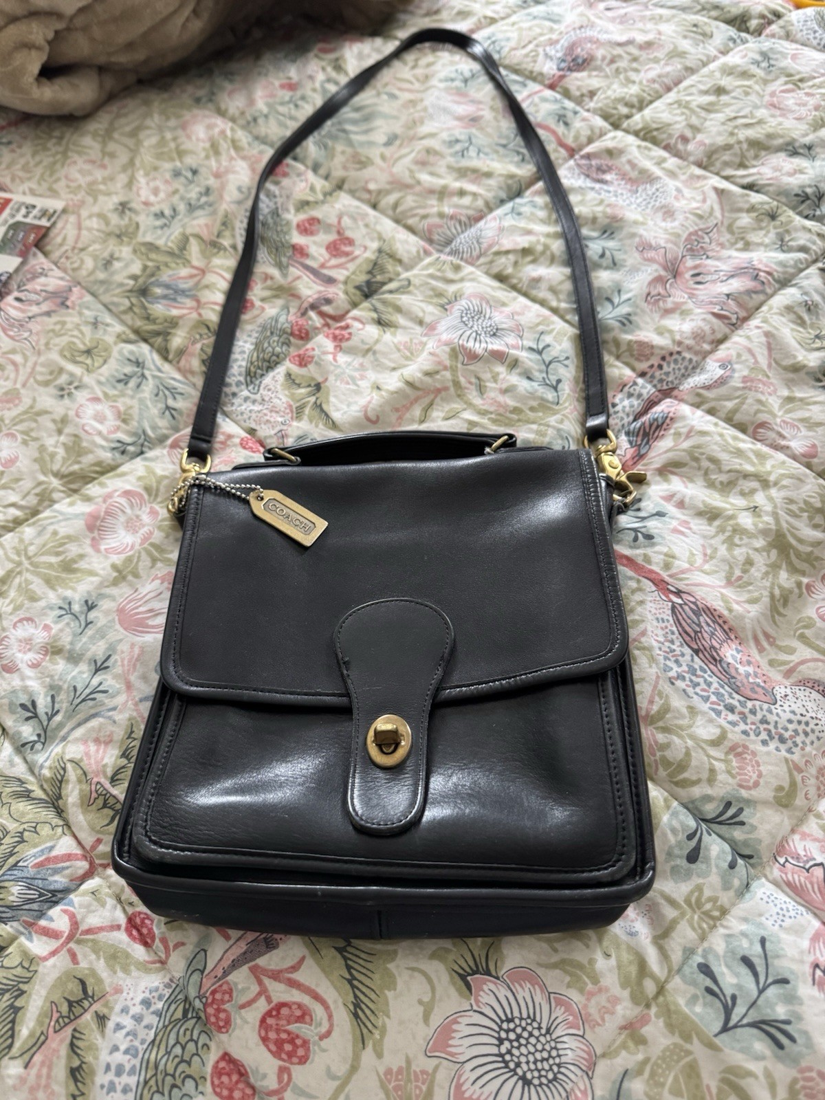 Coach Black Crossbody Bag Turn Lock Top Handle Gold Hardware Detachable Strap