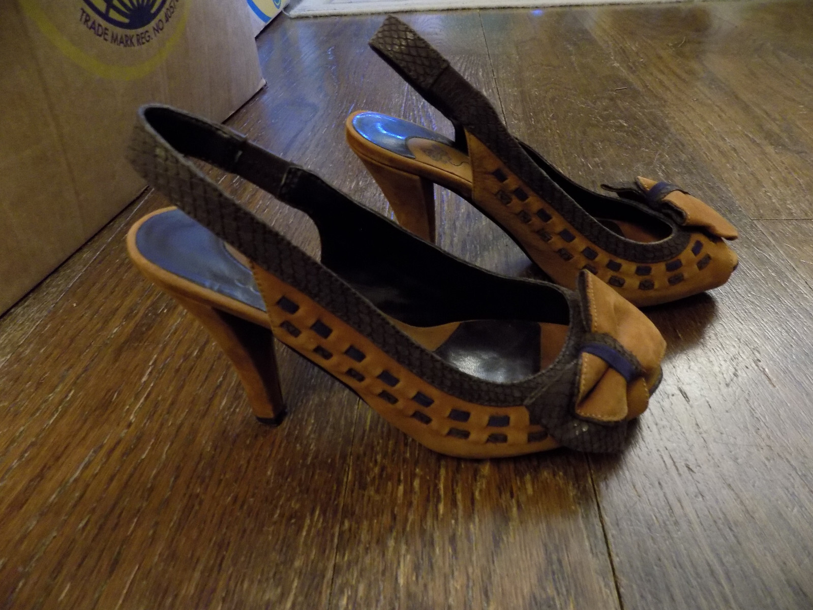 Jessica Bennett rust Brown Suede Pumps Slingback Peep Bow Toe Woven Snake sz 5.5