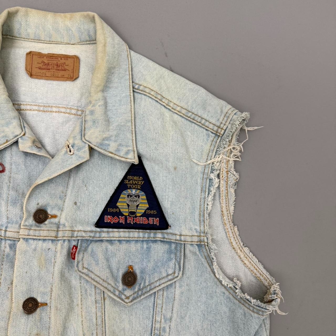 Vintage 80s Levis Punk Denim Vest Light Wash Patches Blue Button Front Size XL