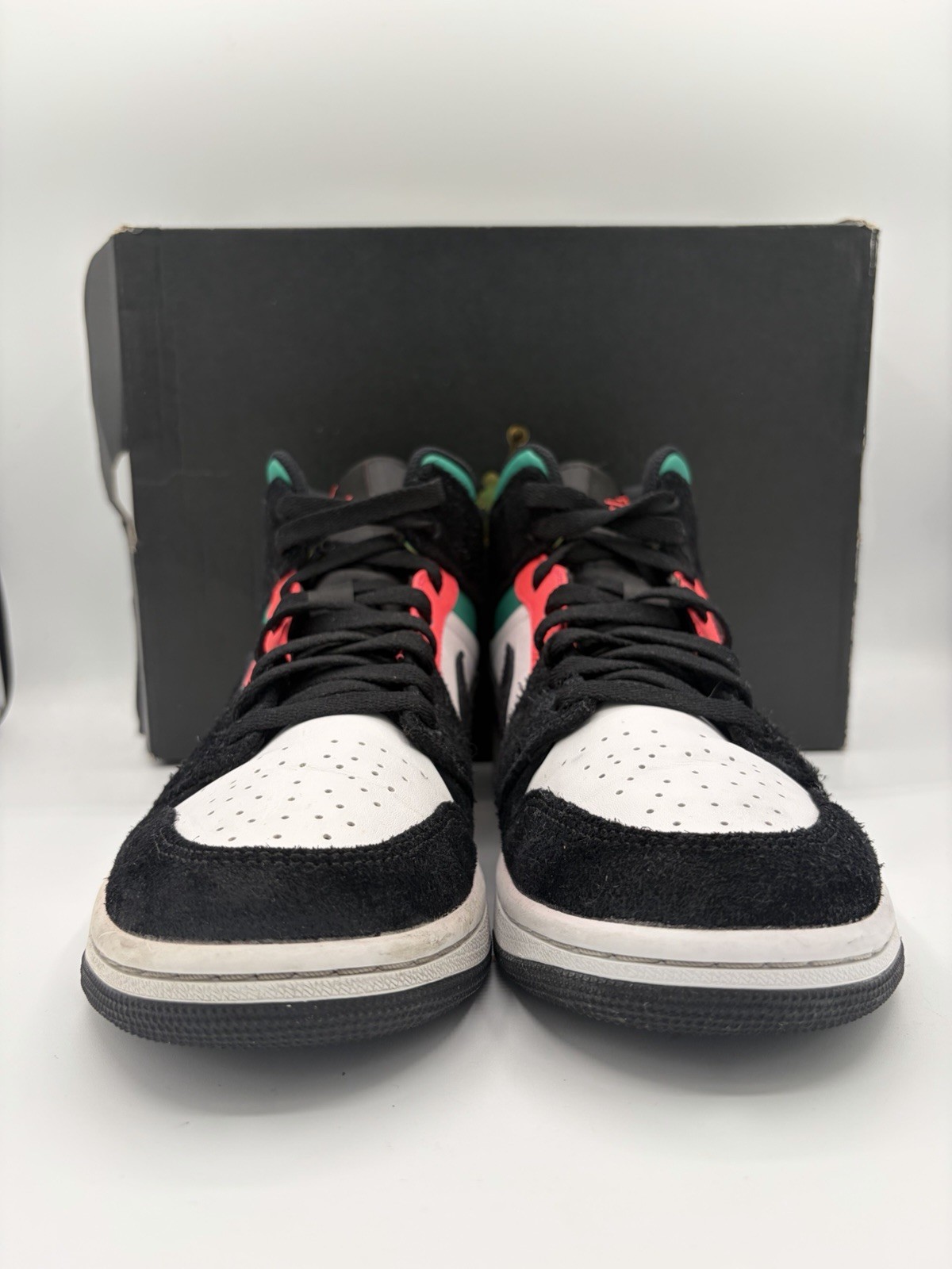 Air Jordan 1 Mid SE South Beach Black/White/Green/Pink 852542-116 Size 7M Used