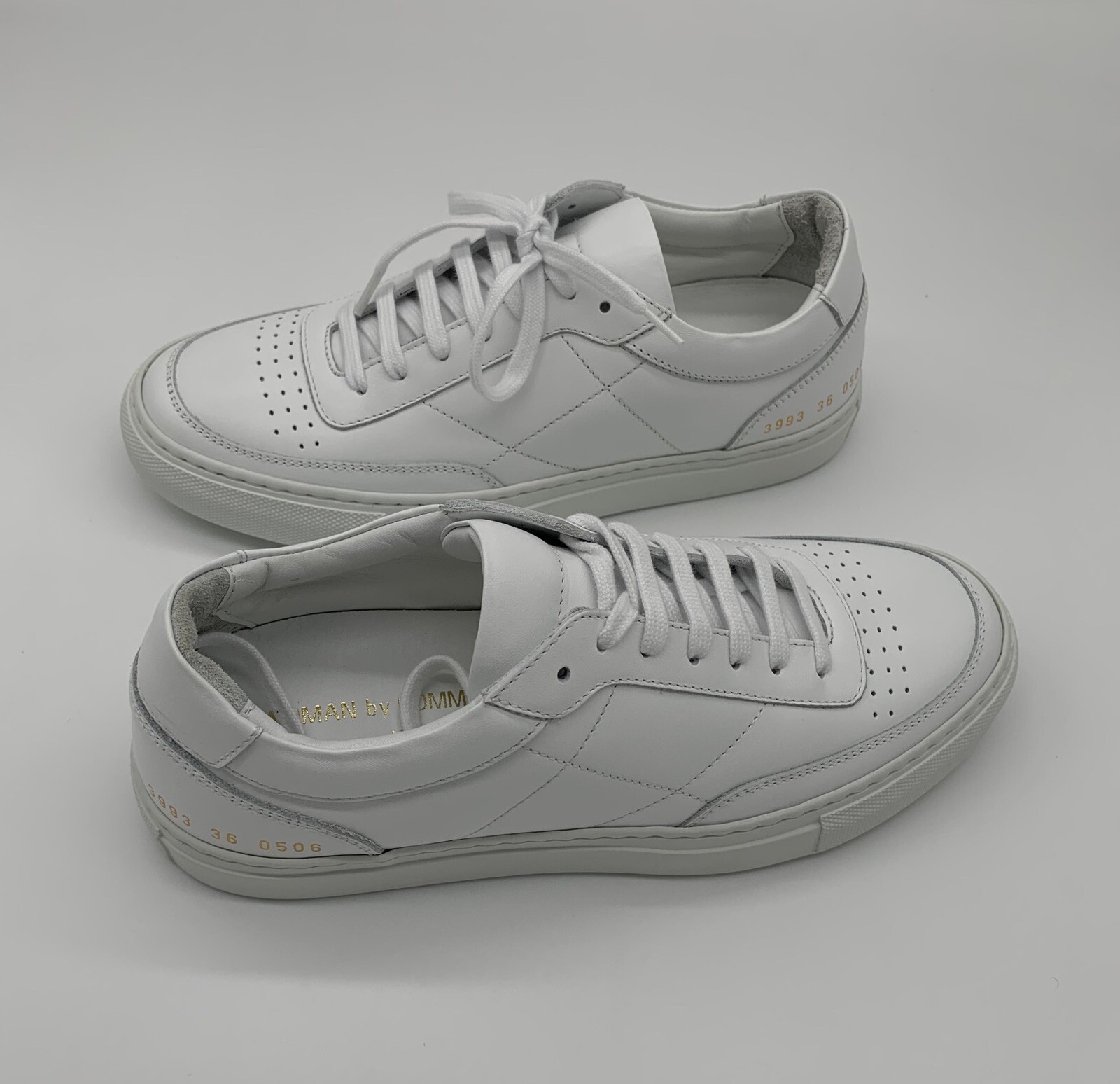COMMON PROJECTS Women’s Resort Low-Top Classic Sneaker (NWT)