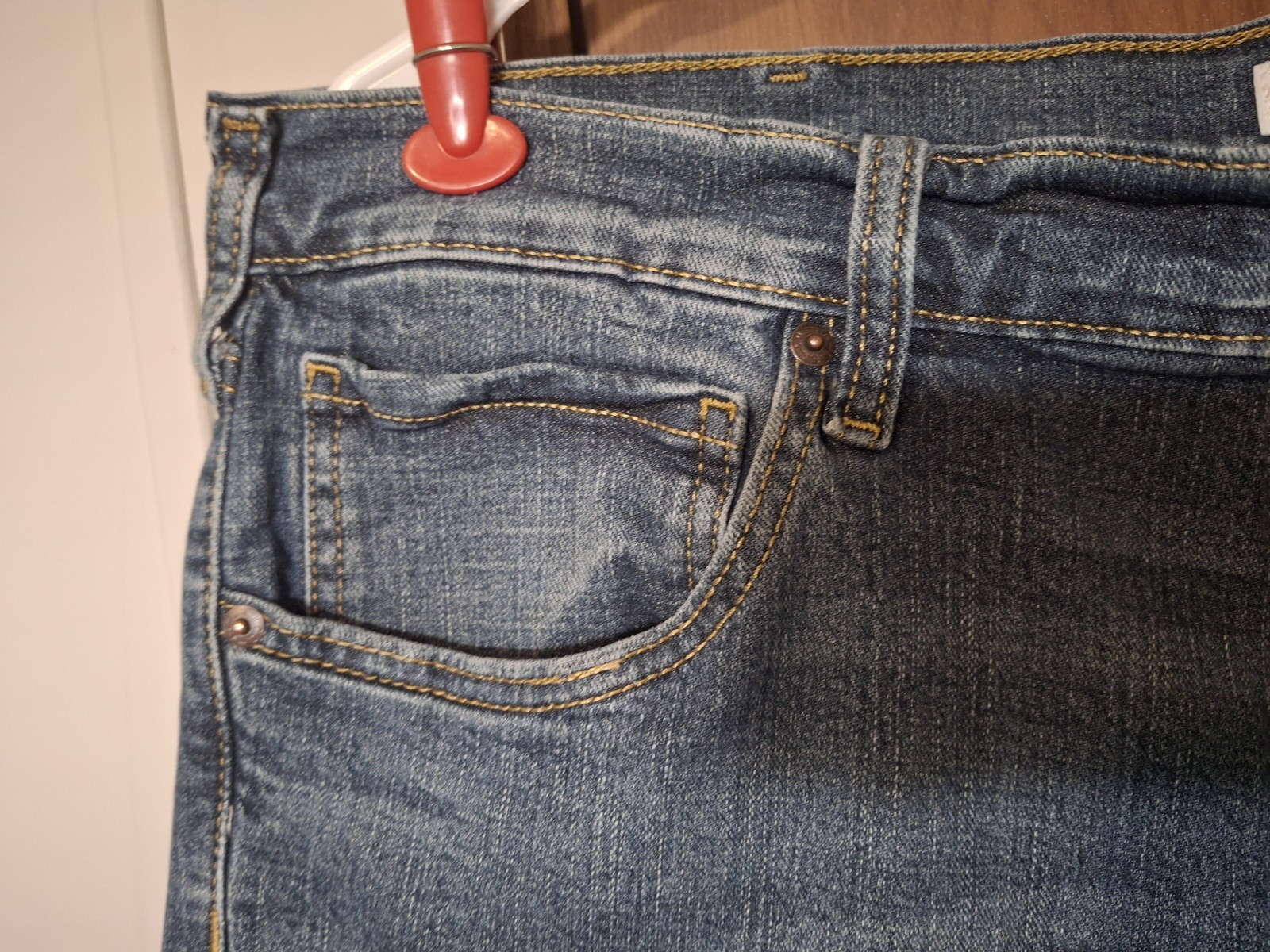 Signature by Levi Strauss Women’s Bootcut Blue Jeans Medium Wash 5-Pocket