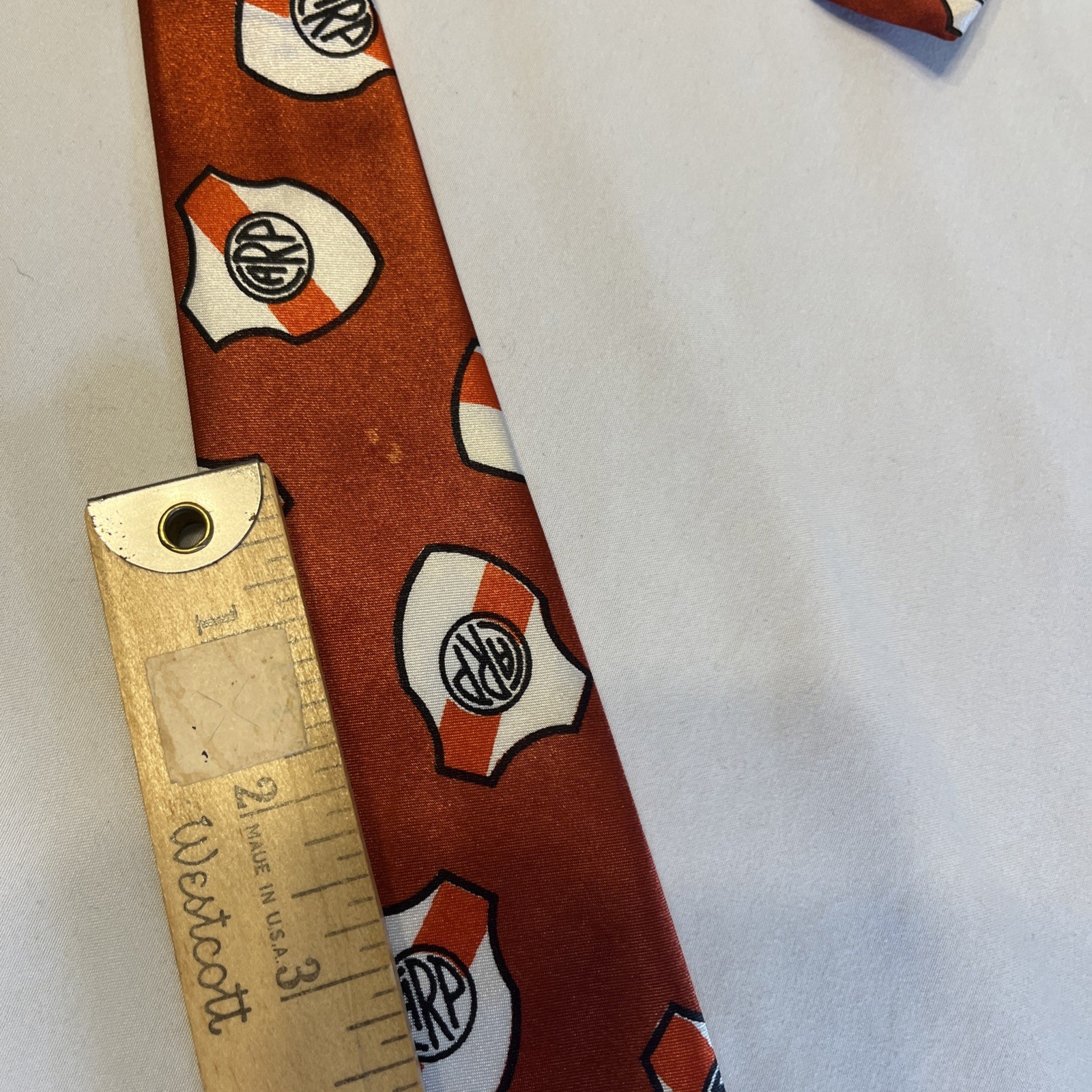 Necktie Argentina River Plate Futbol Soccer Hand Made Tie 56 x 3.5 Inches