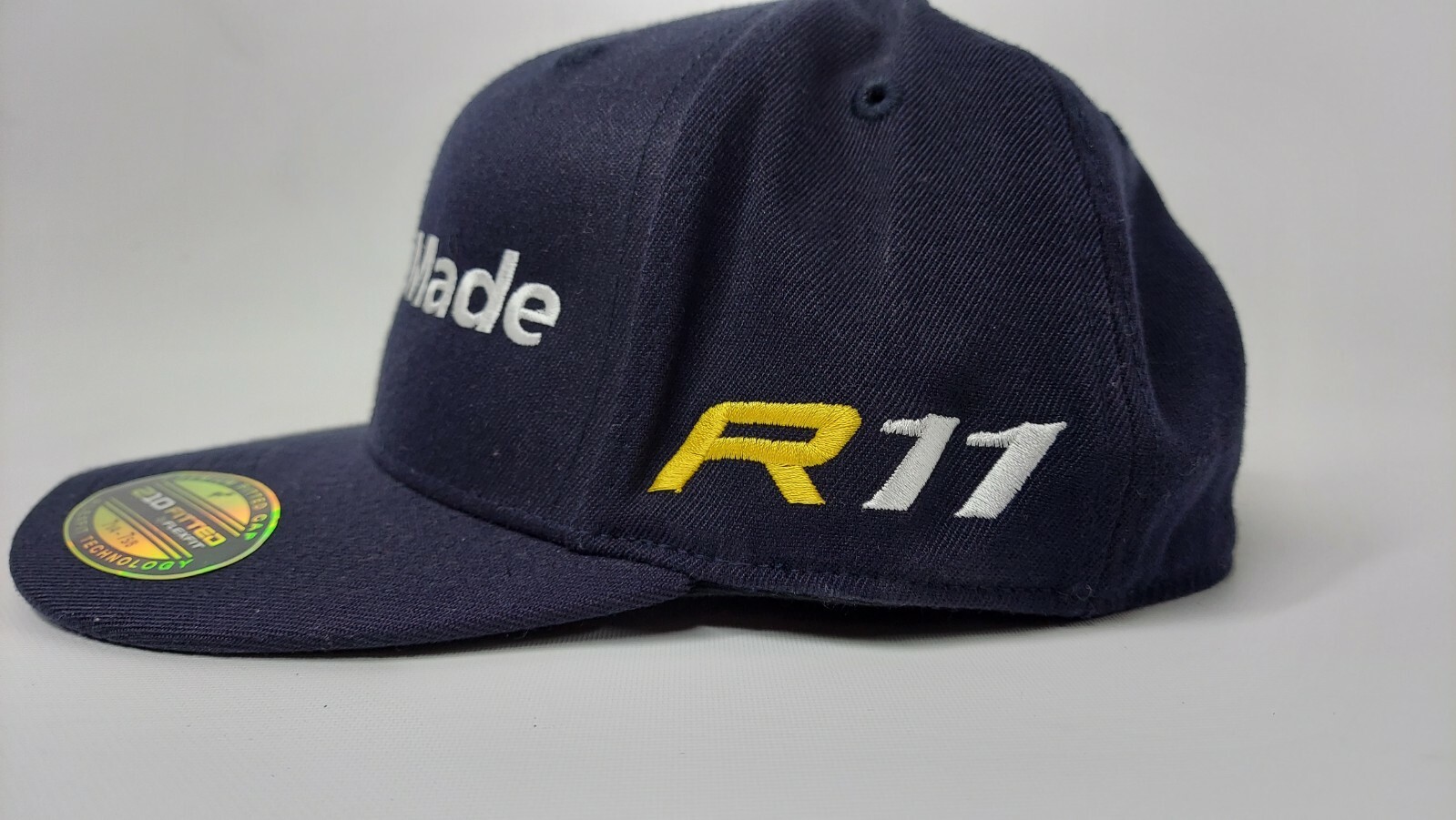 Taylormade Bassaholics R11 Fitted Basball Hat 7 1/4 – 7 5/8