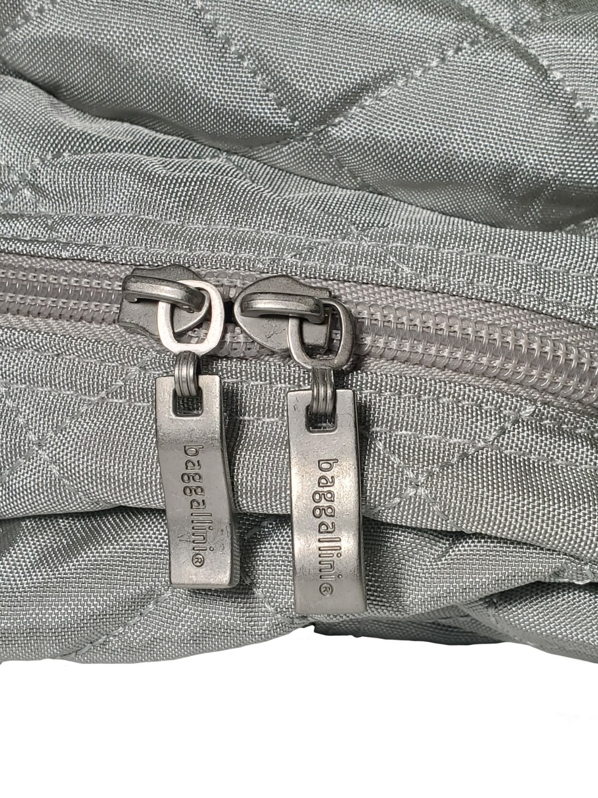 Baggallini Large Quilted Silver & Pink 3 Compartments Tote Travel Bag Purse New