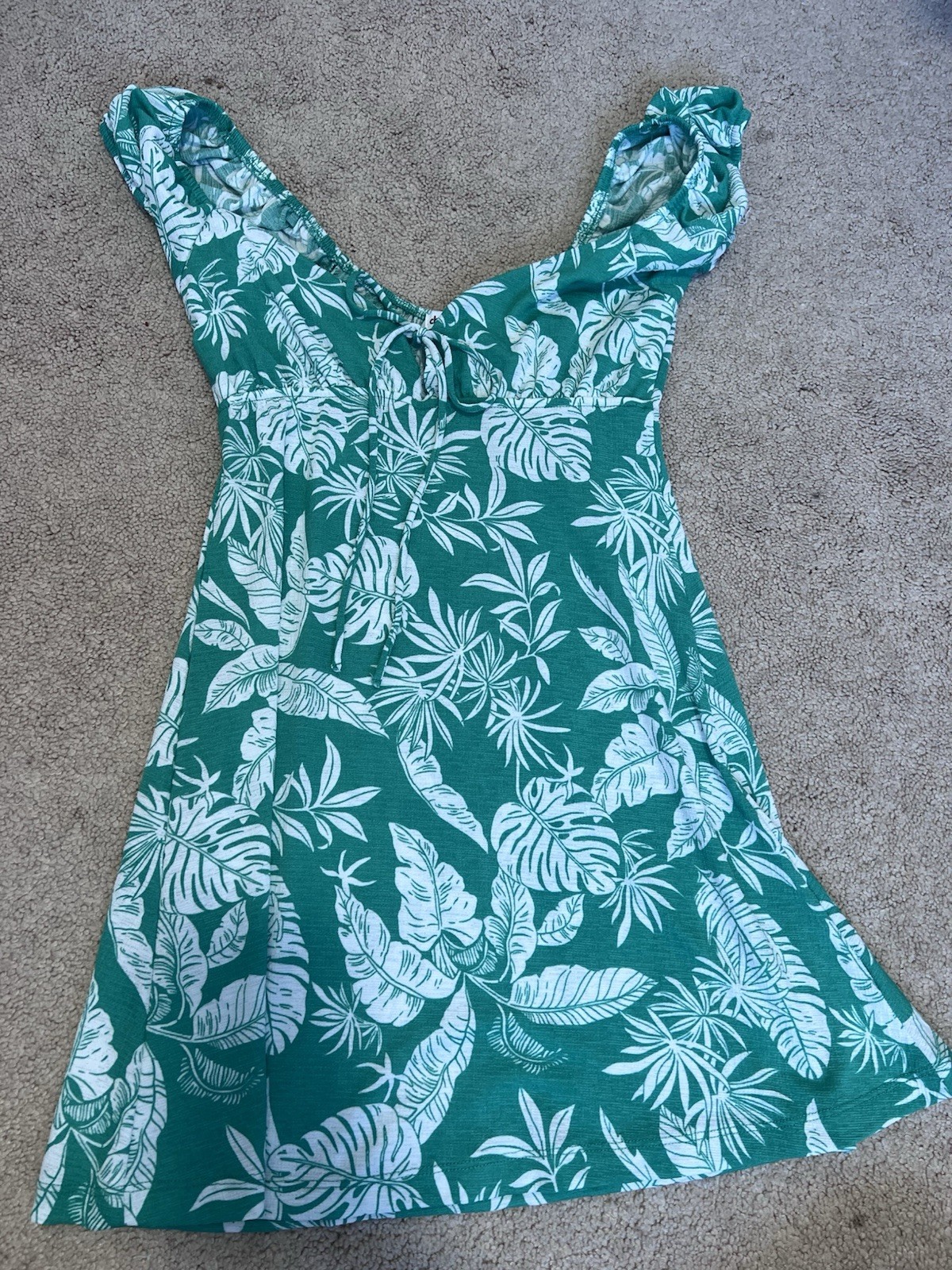 Charlotte Russe green and white floral dress short Size S