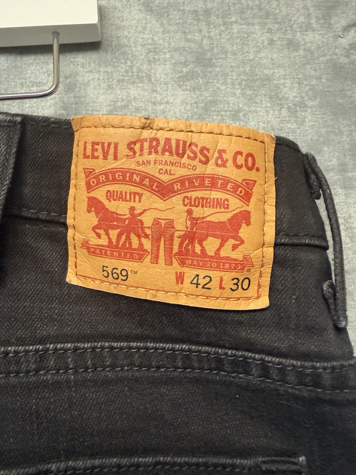 Levi’s 569 Loose Straight Black Jeans Men’s 42×30 Denim Red Tab 42 x 30