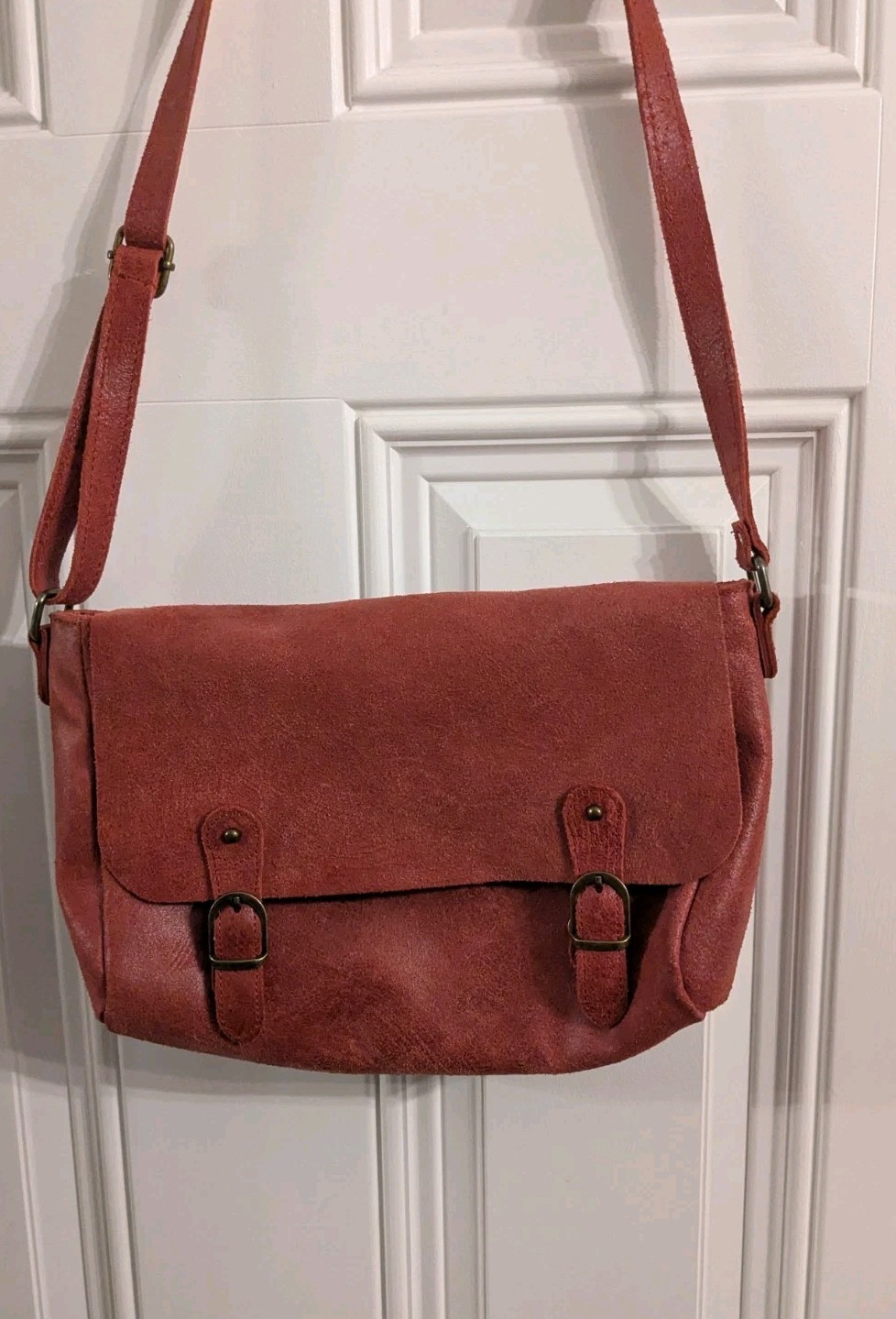 NWOT Vera Pelle Saddle Purse Red Leather Crossbody Snap Closure