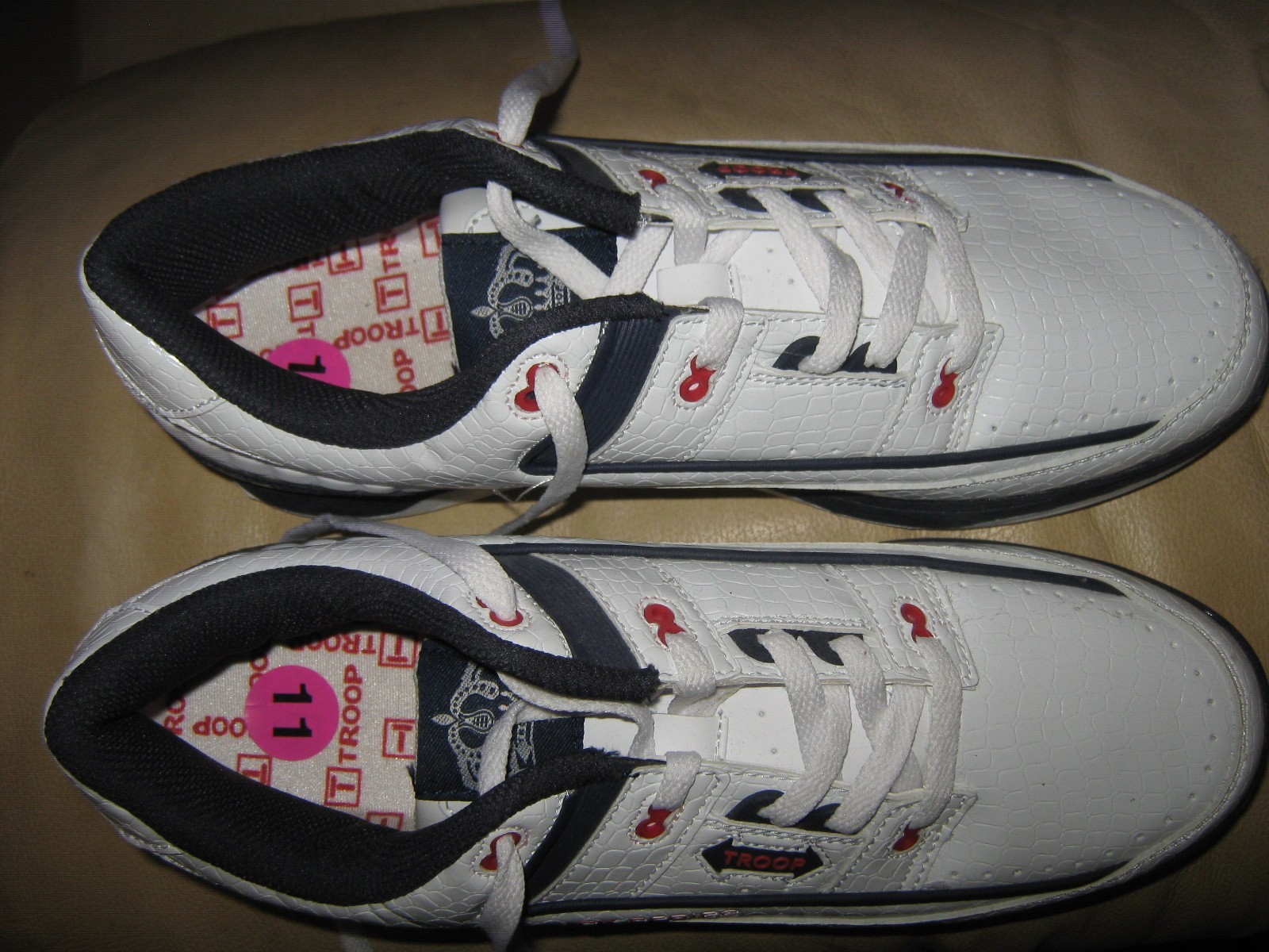 Troop sneakers slick series size 11 NEW