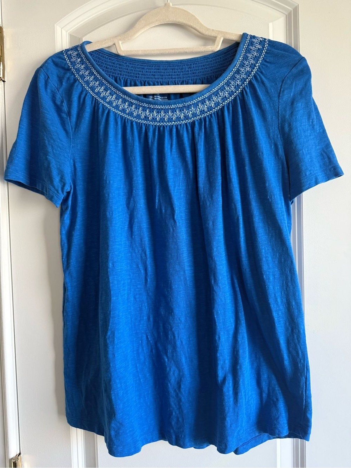 Talbots Blue Embroidered Scoop Neck Women’s Top, sz. M, 100% Cotton, EUC!