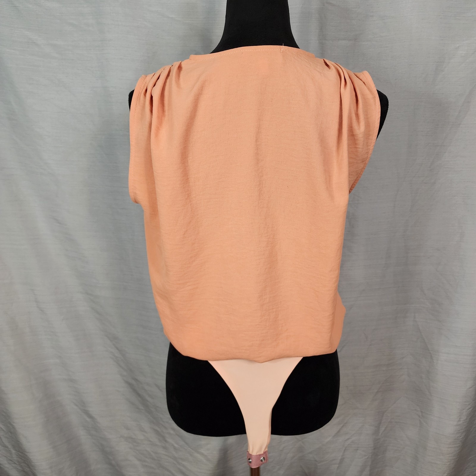 GILLI Size Small Orange Coral Pleated Snap Surplice Faux Wrap Bodysuit Blouse