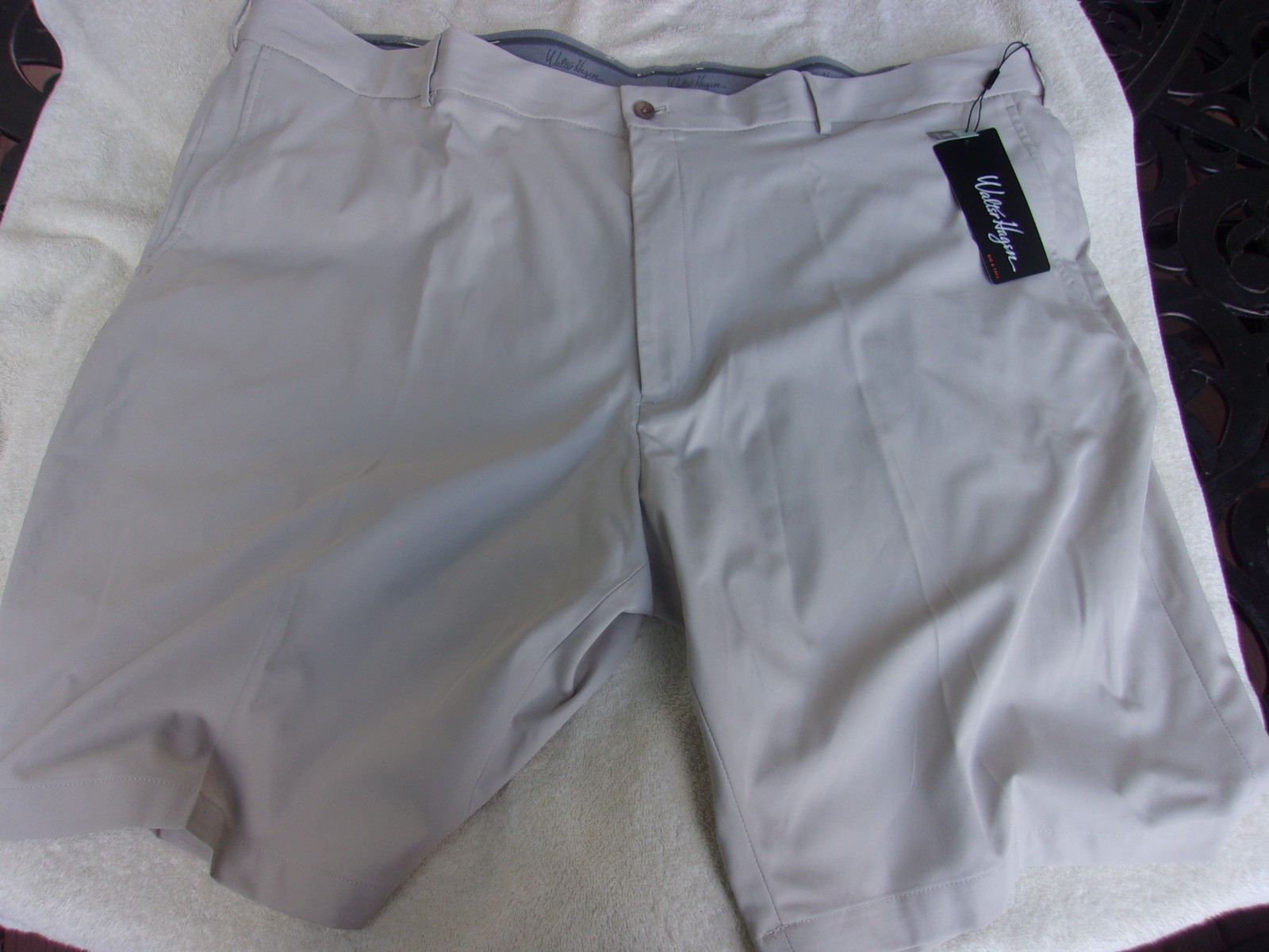 NWT Walter Hagen Golf shorts, mens 44, 46 48, 50, 10 in. ins., $75, khaki, poly.