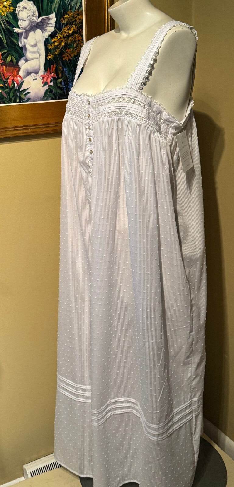 EILEEN WEST E5625044 ~ WHITE ~ SLEEVELESS CLIP DOT BALLET NIGHTGOWN ~ MEDIUM