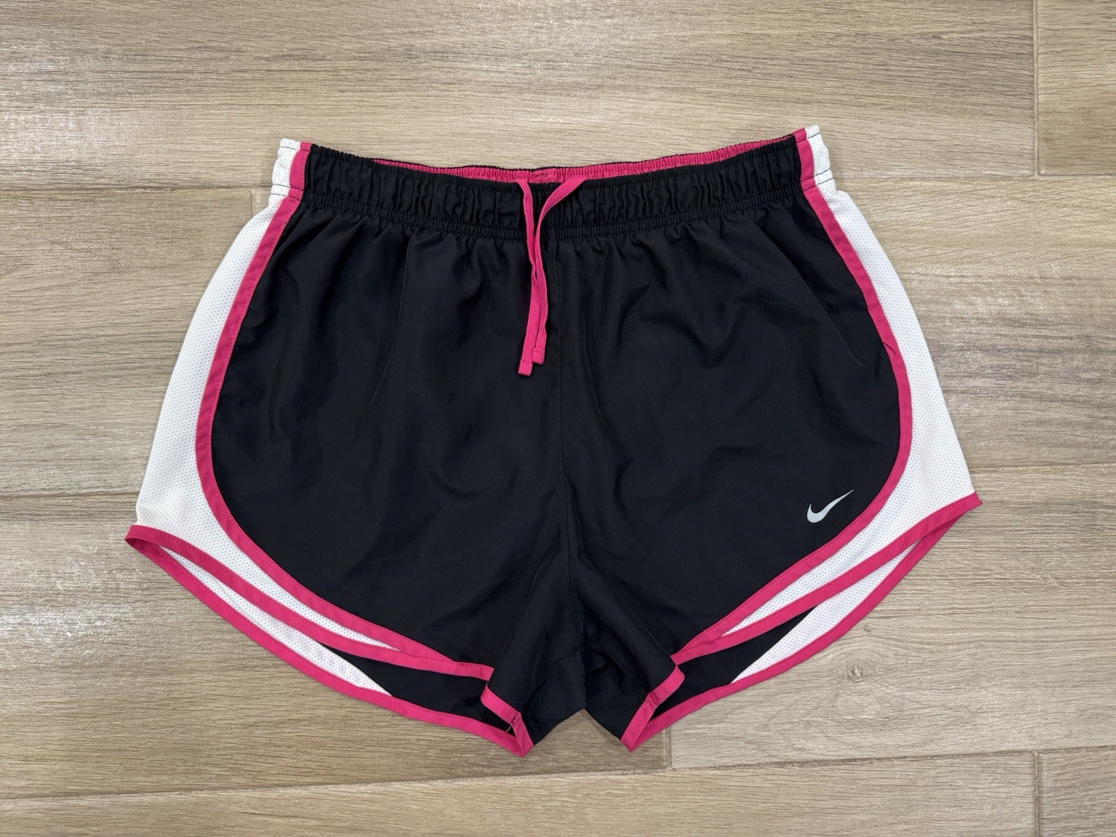 Nike Dri Fit Women’s Running Shorts LARGE Black Pink Lined Lightweight 3″ Inseam