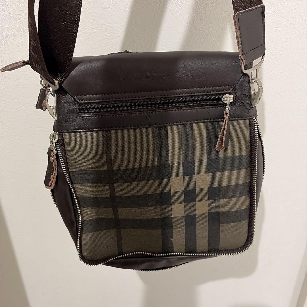 Authentic Burberry Brown Leather Shoulder Bag, Damaged, 12.6in Width