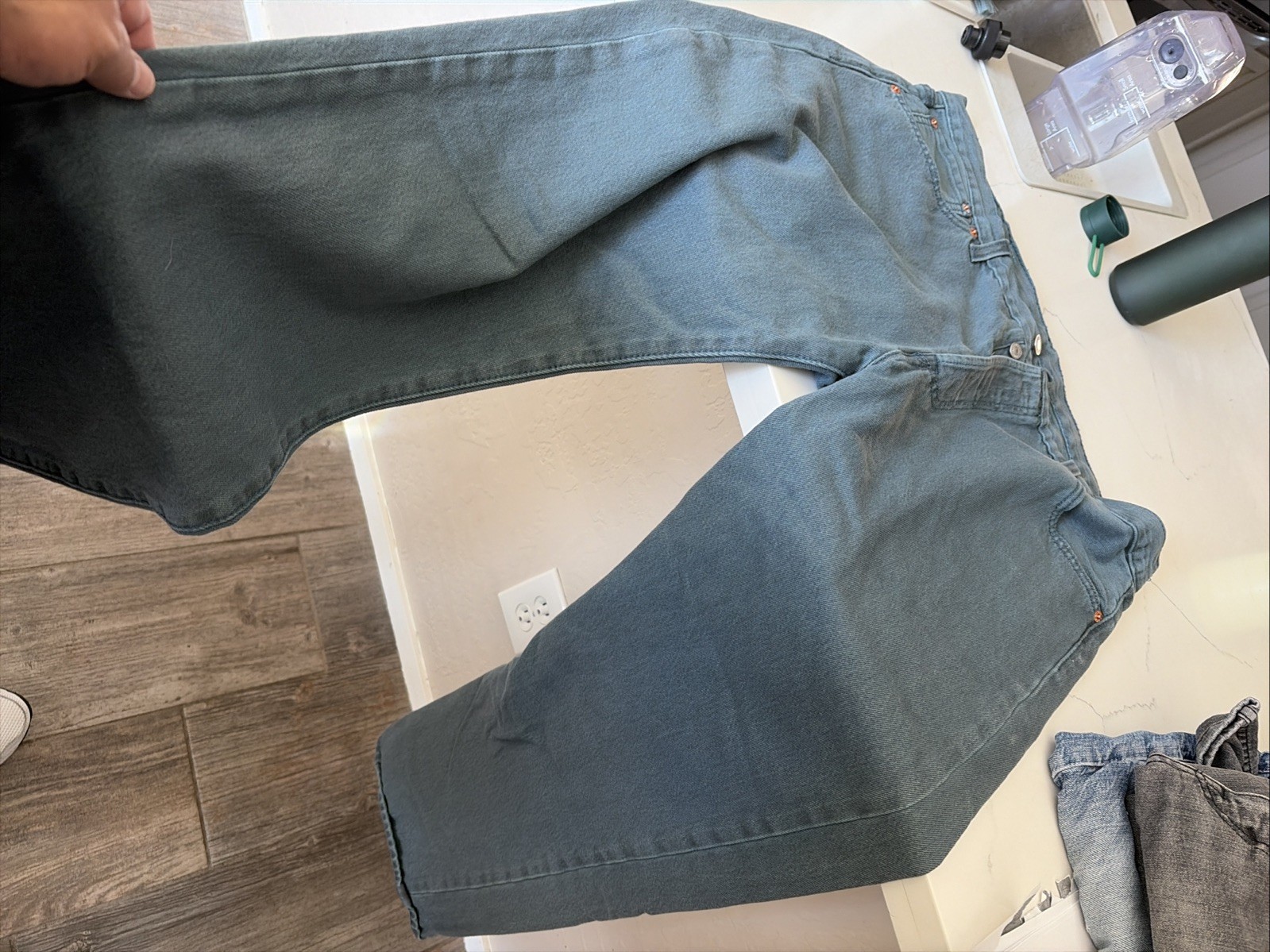 Levi’s Men’s 501 34×32 Original Straight Fit Jeans – Dark Wash Turquoise Color