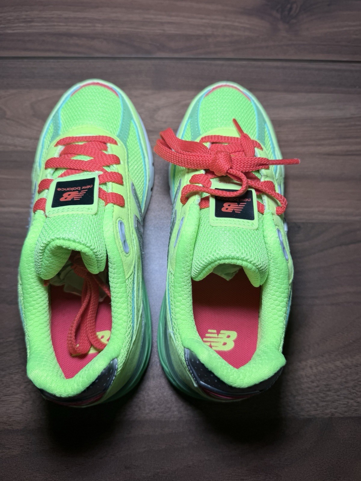 New Balance “Festive” Grinch Green lime Green Festive Red Boy Girl Sz 2 pc990dx4