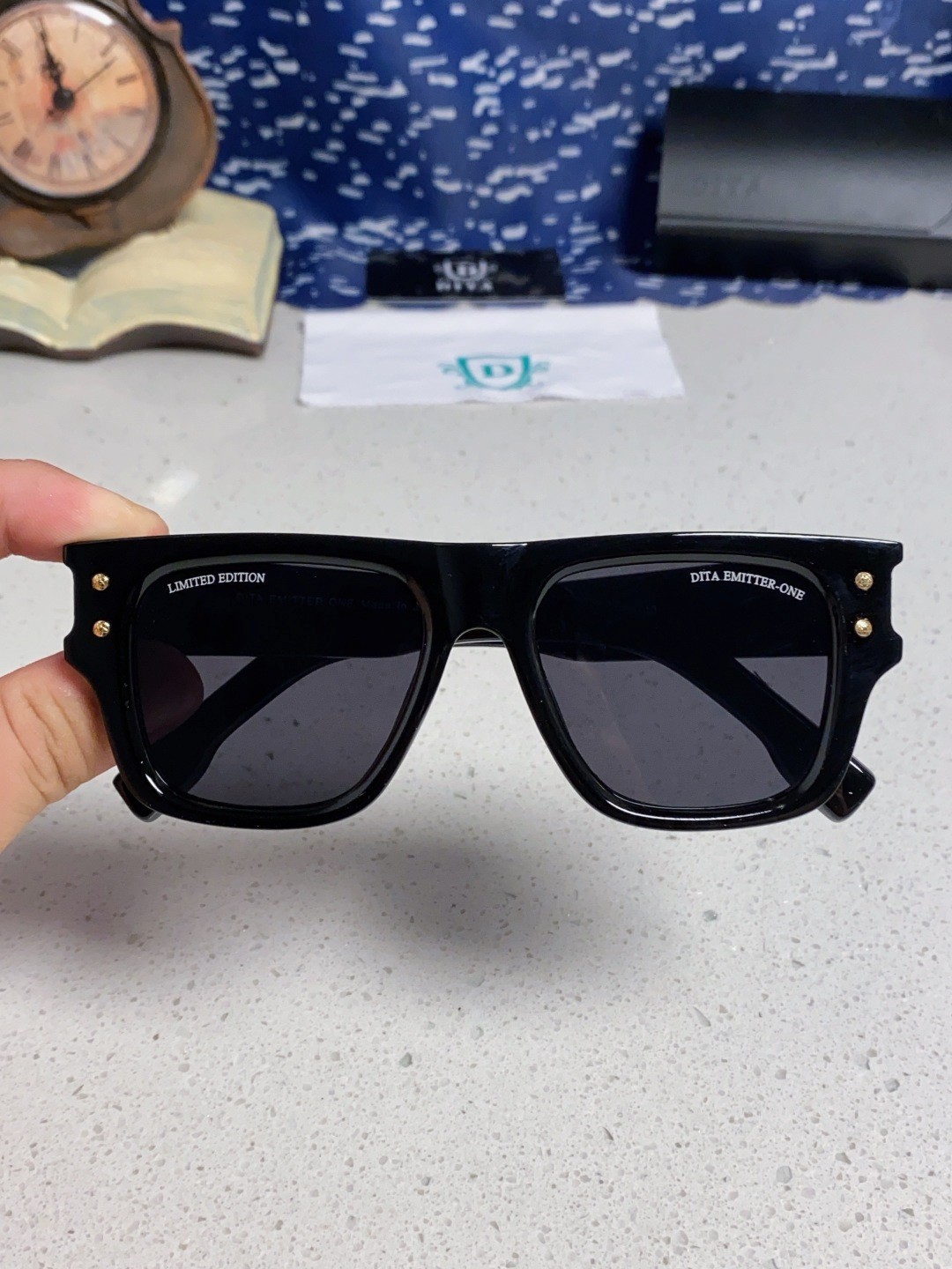 DITA EMITTER-ONE DTS0125 Men’s Sunglasses Lens Size 53-22-143MM -With New Case