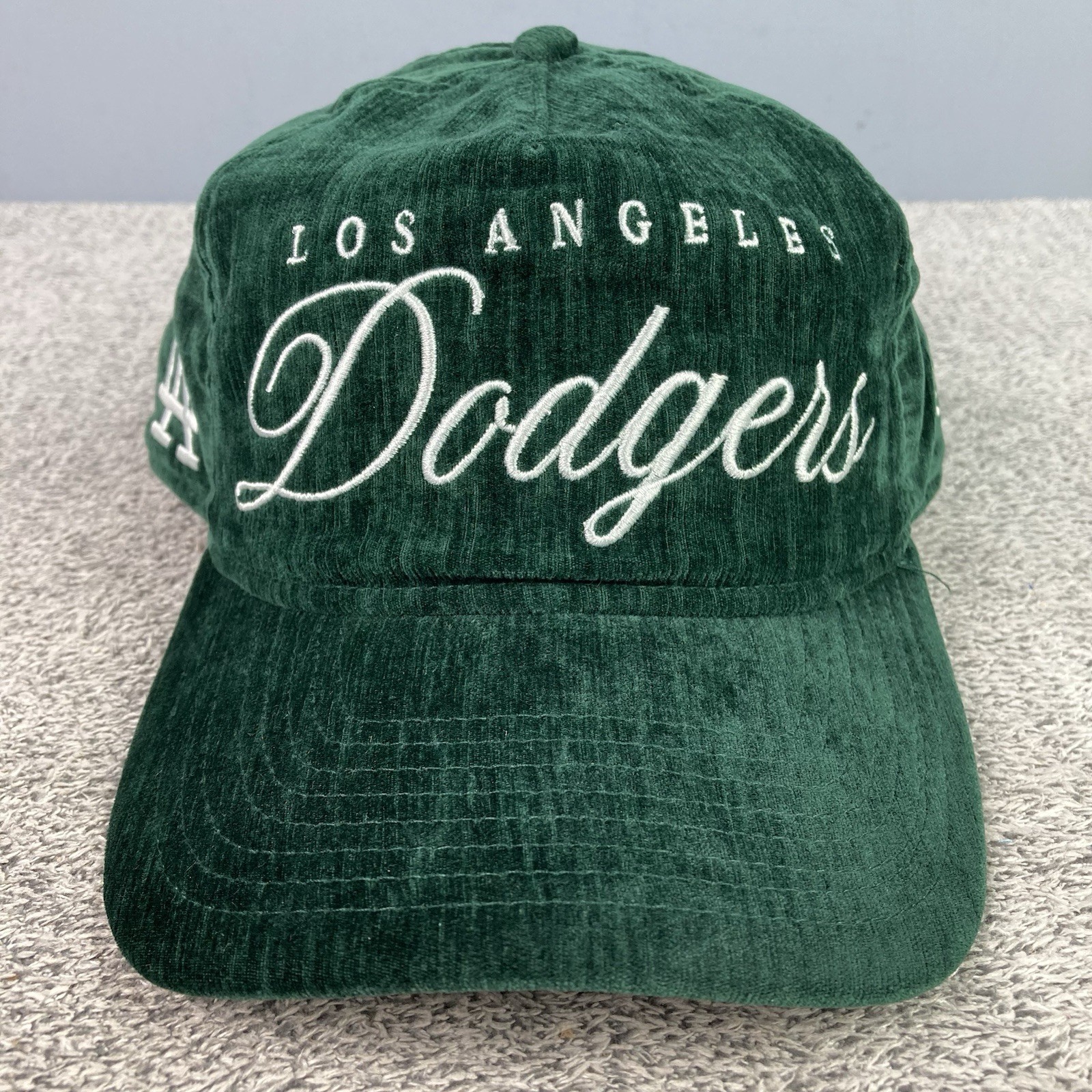 Los Angeles Dodgers New Era 19TWENTY Hat Velvet Green Script Snapback Adjustable
