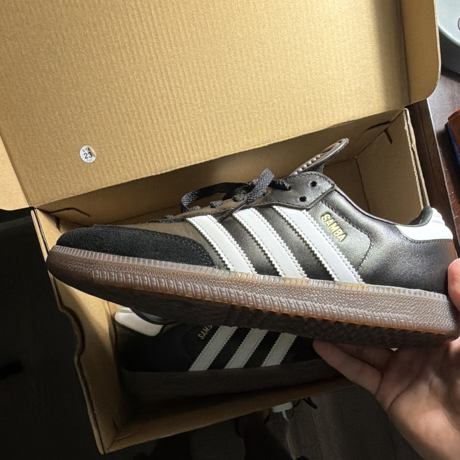 adidas Samba Indoor Black/White Gum Leather Low Top Lace-Up Sneakers IH6000 2024