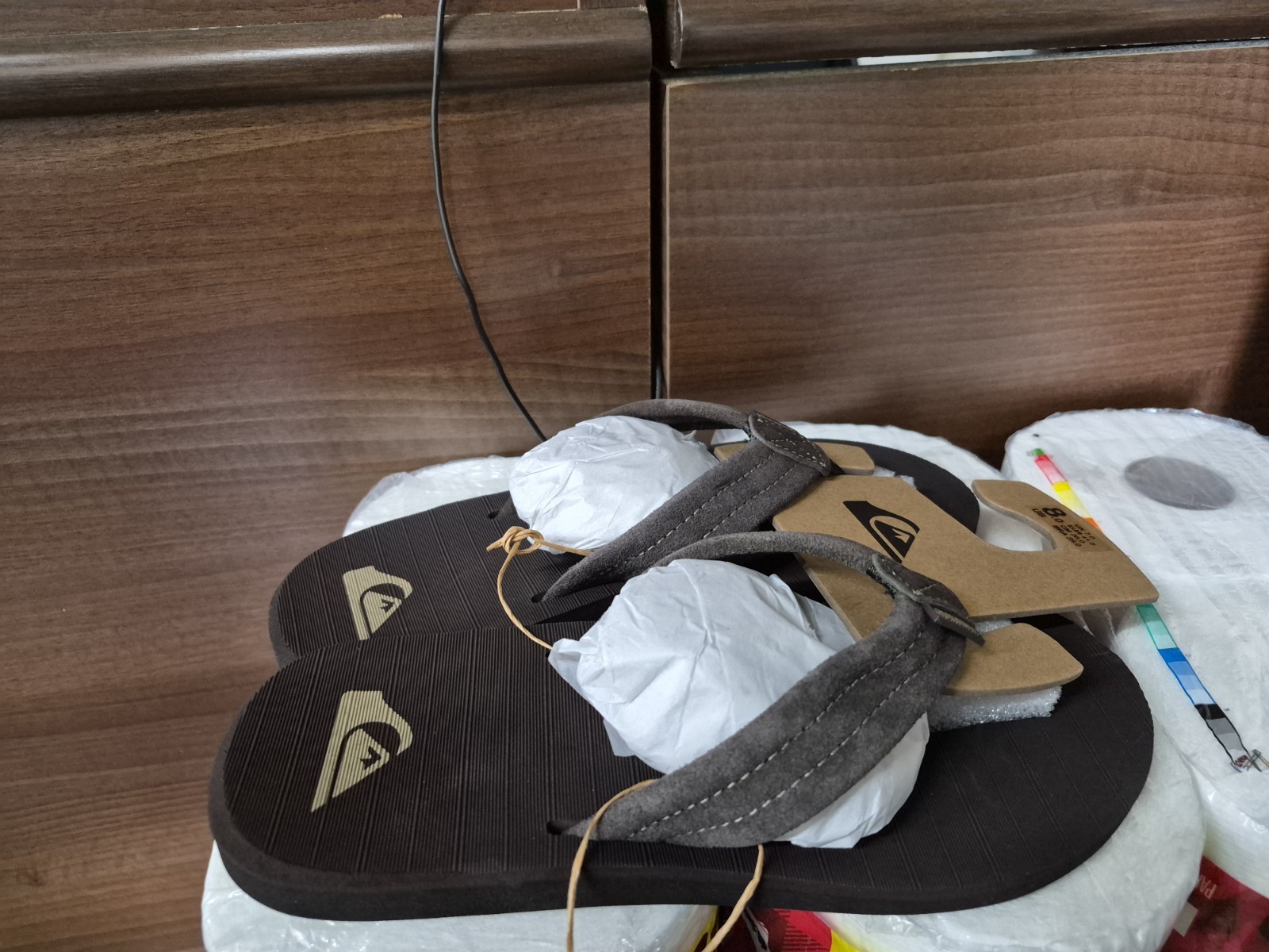 Quiksilver Men’s Carver Suede Core Sandal Flip Flops Size 8