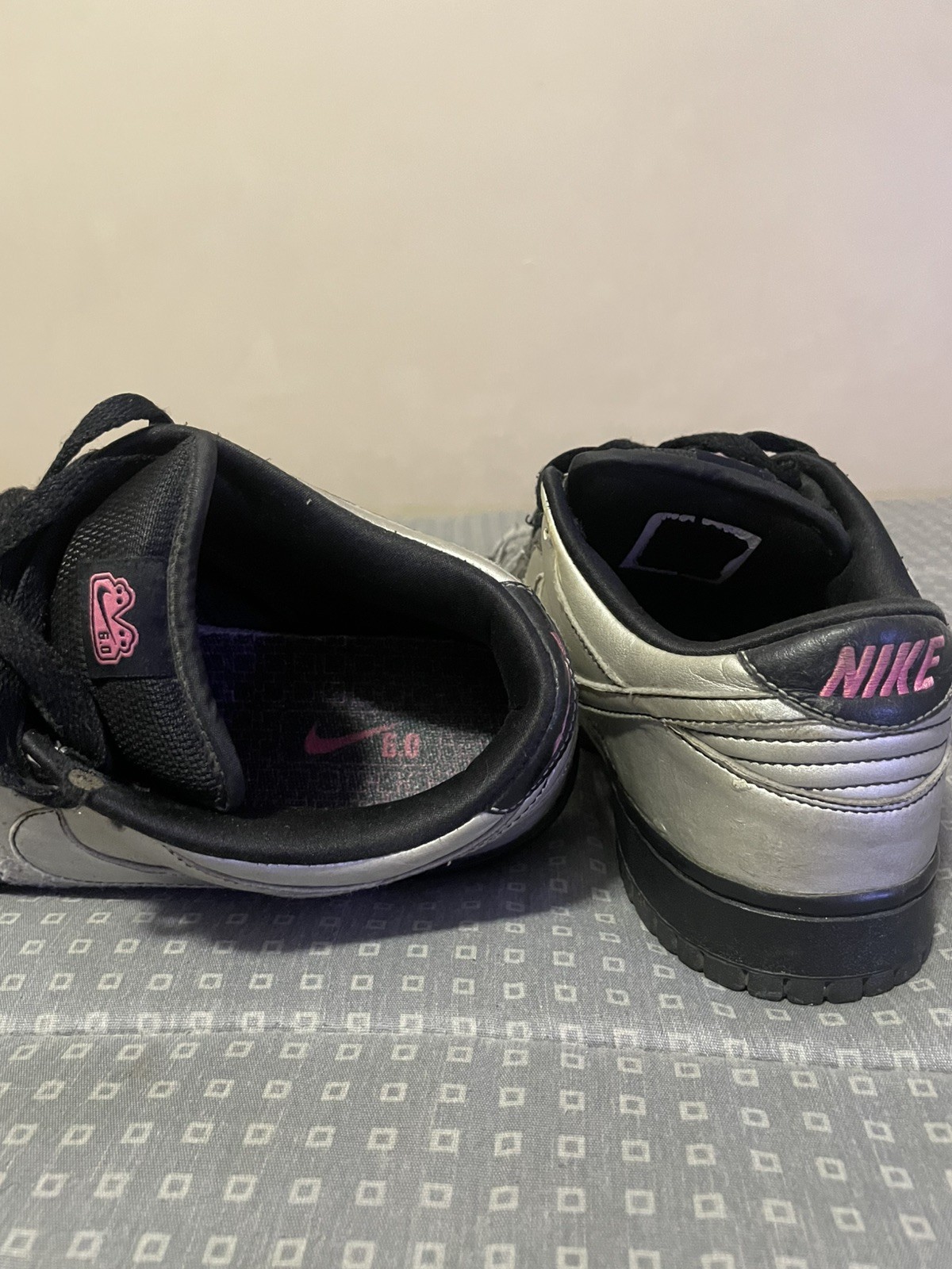 Nike Dunk Low 6.0 Black Metallic Silver Mens Size 9 Shoes